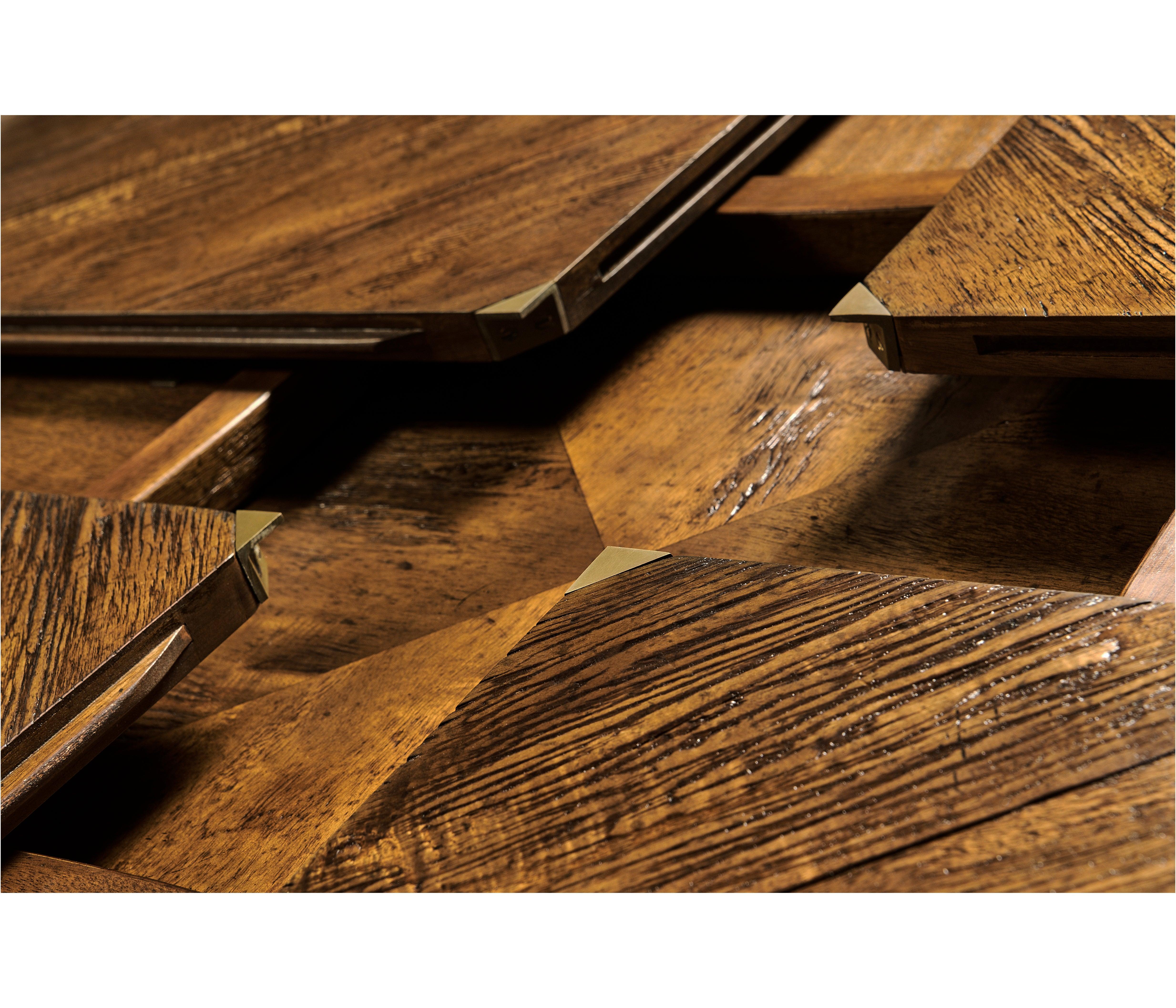 Casual Accents Country Walnut Round Extendable Dining Table 59