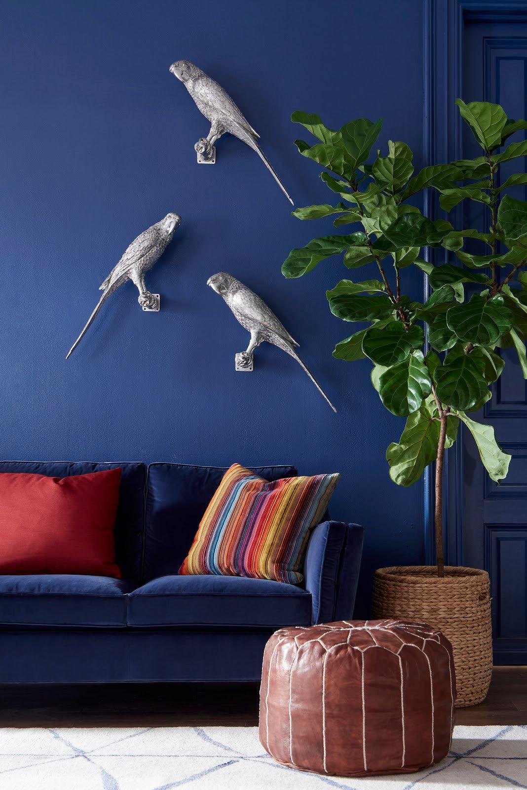 Parrot Looking Right Wall Art, Resin, Silver Leaf - Frankwebs