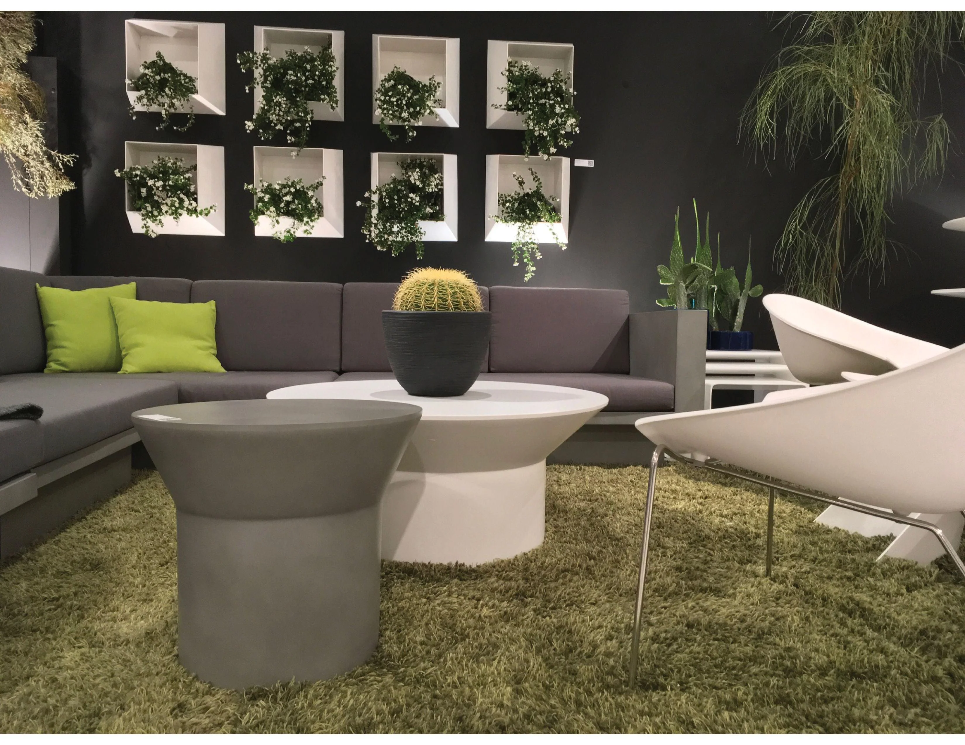 BORACAY End Table - Frankwebs