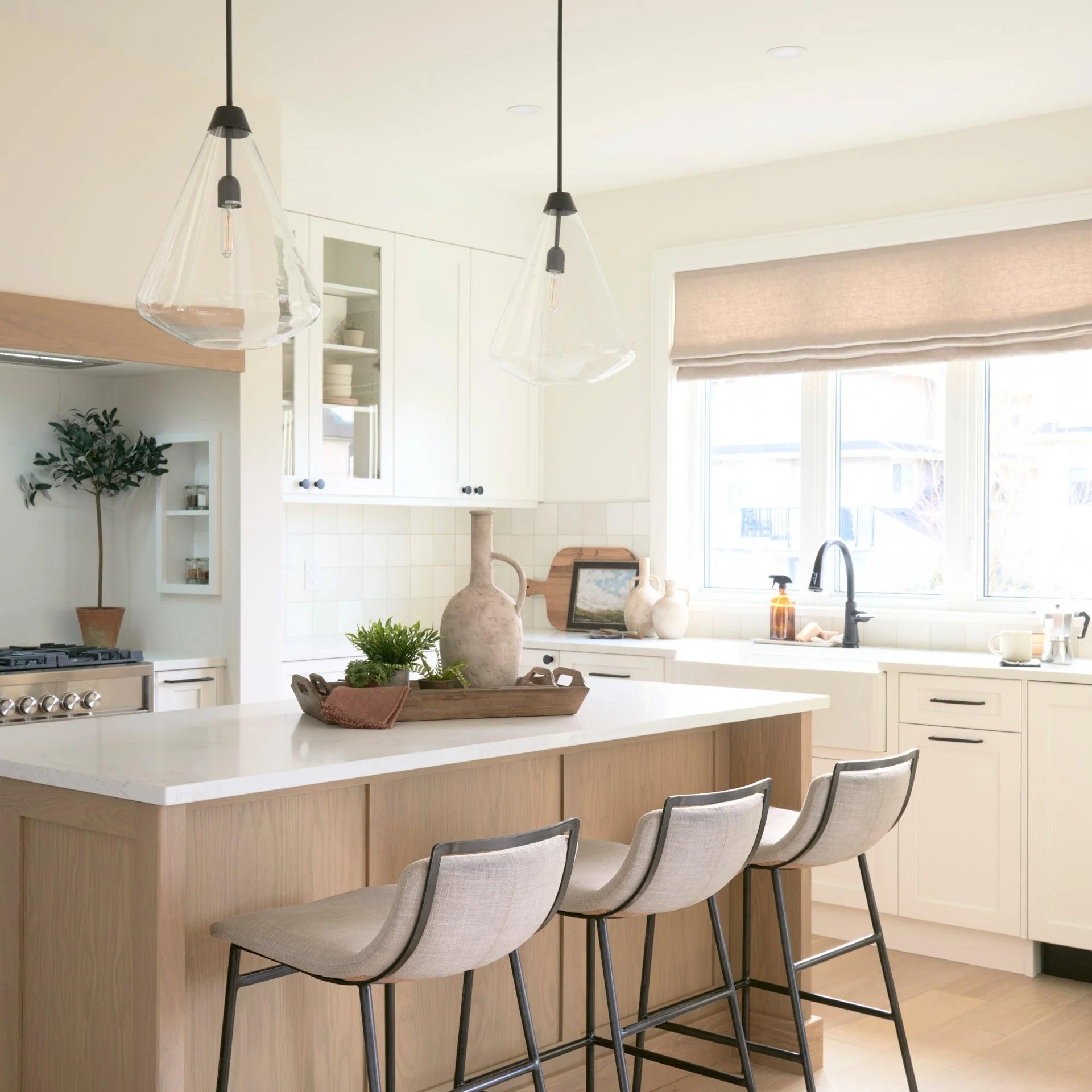 Kavalan Bar Stool - Frankwebs