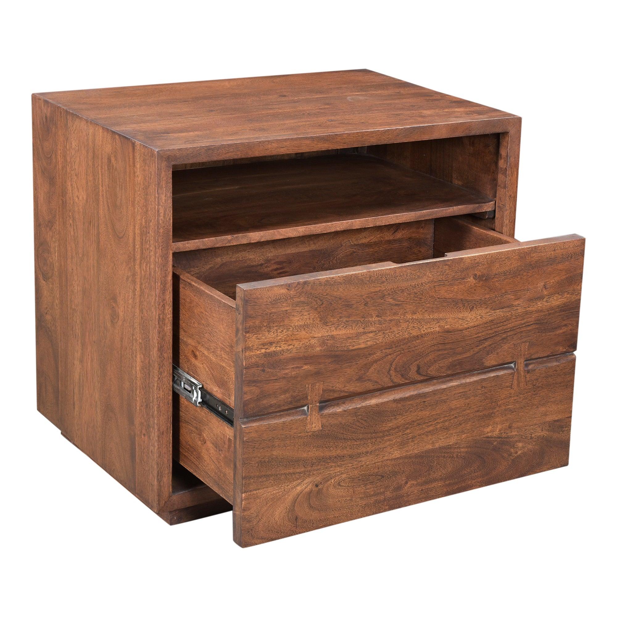 Madagascar Nightstand 2 - Frankwebs