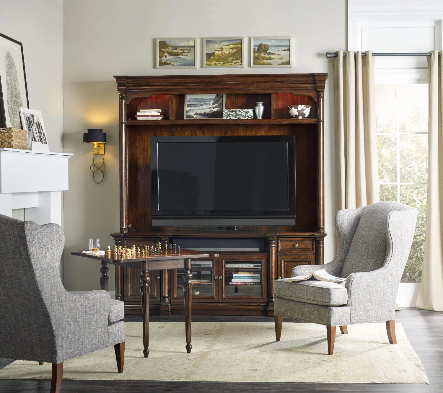 Leesburg Entertainment Console - Frankwebs