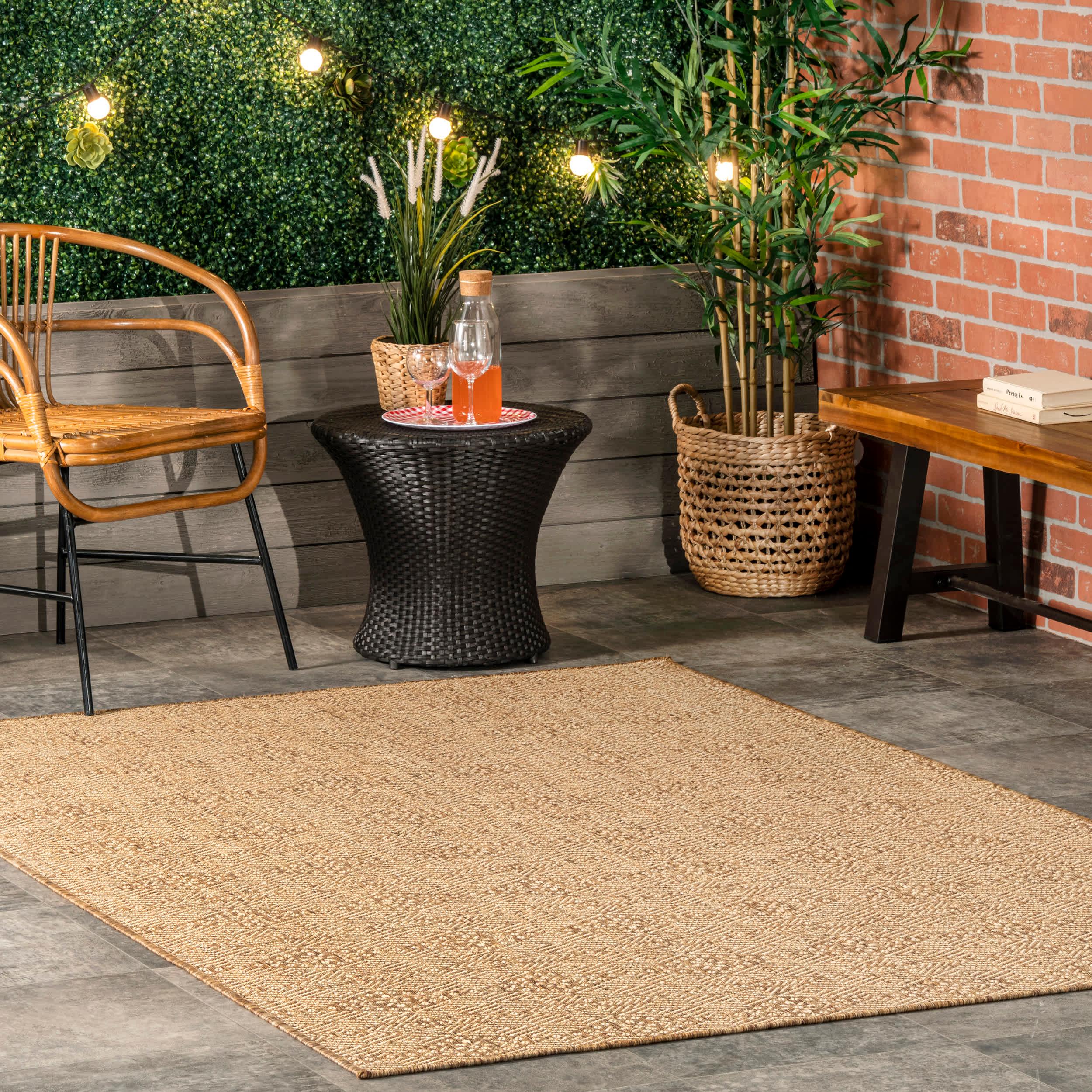 Chandler Elegant Indoor/Outdoor Area Rug - Frankwebs