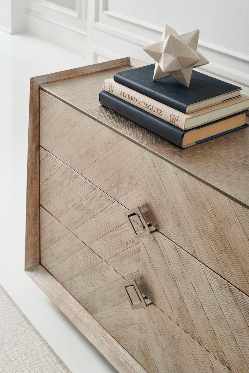 A NATURAL DRESSER - Frankwebs