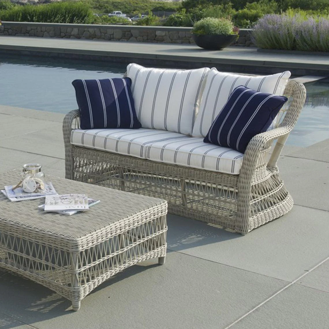 Southampton Deep Seating Settee - Frankwebs