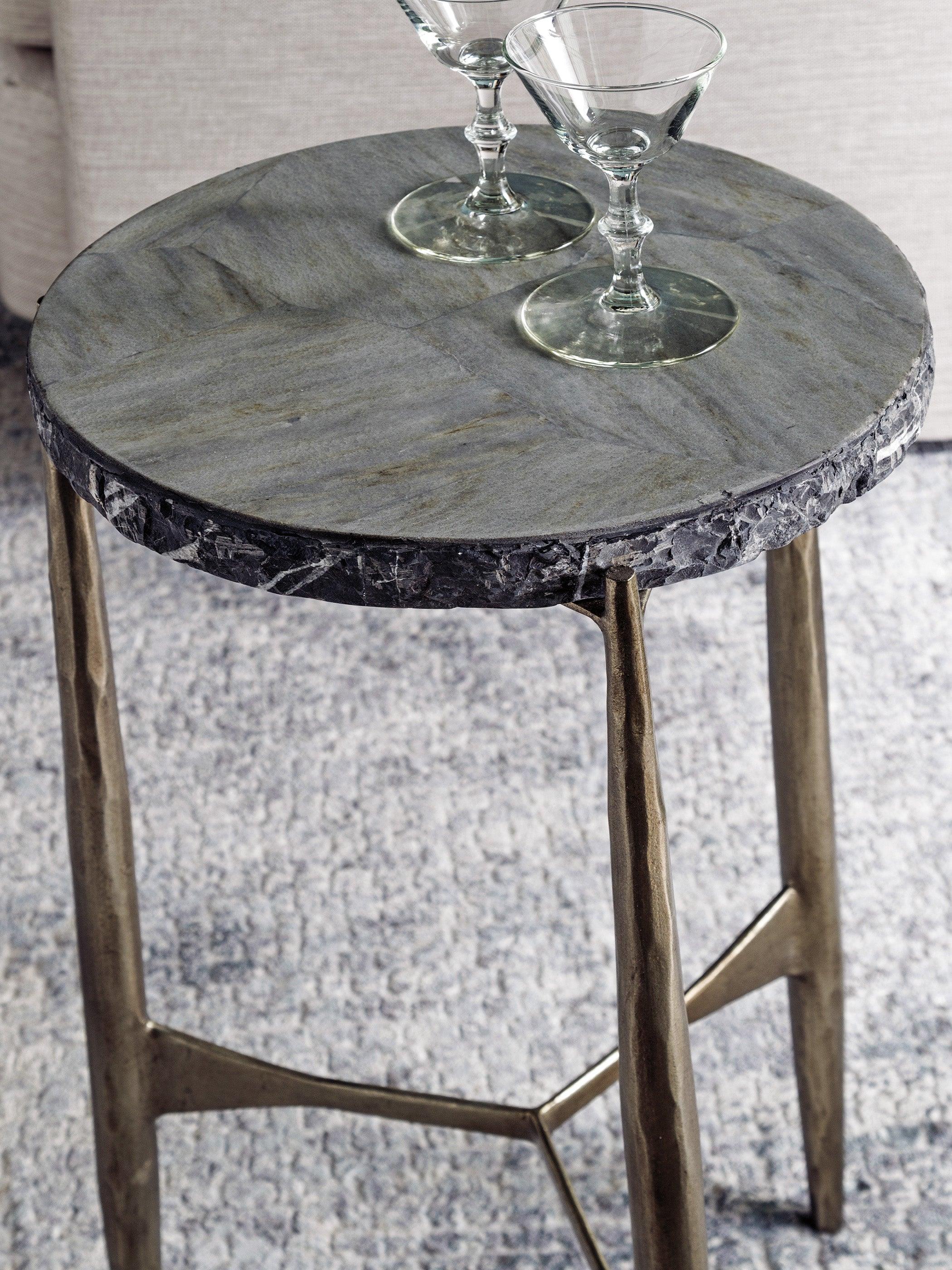 Signature Designs Tybalt Spot Table - Frankwebs