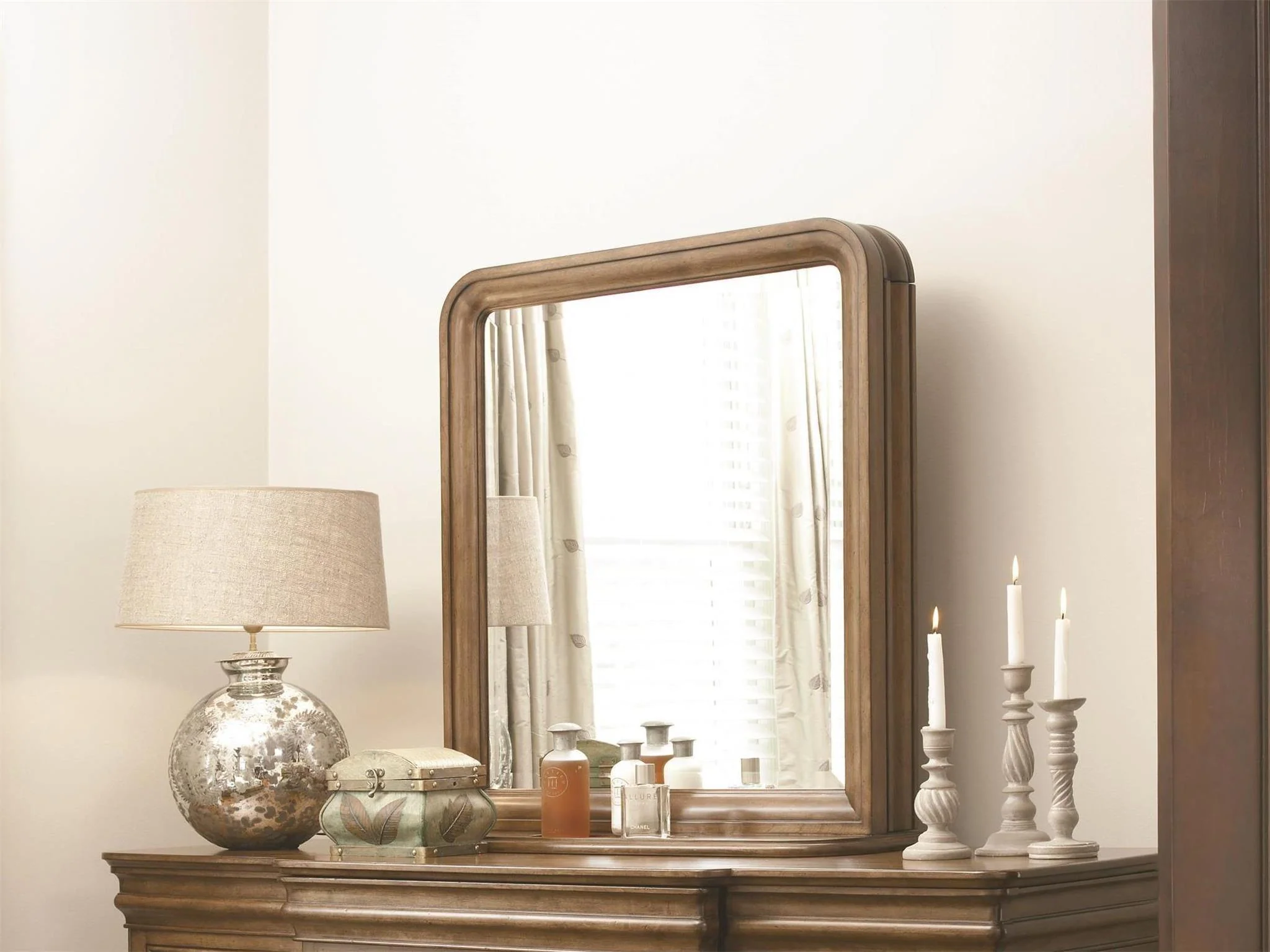 New Lou Vertical Storage Mirror - Frankwebs