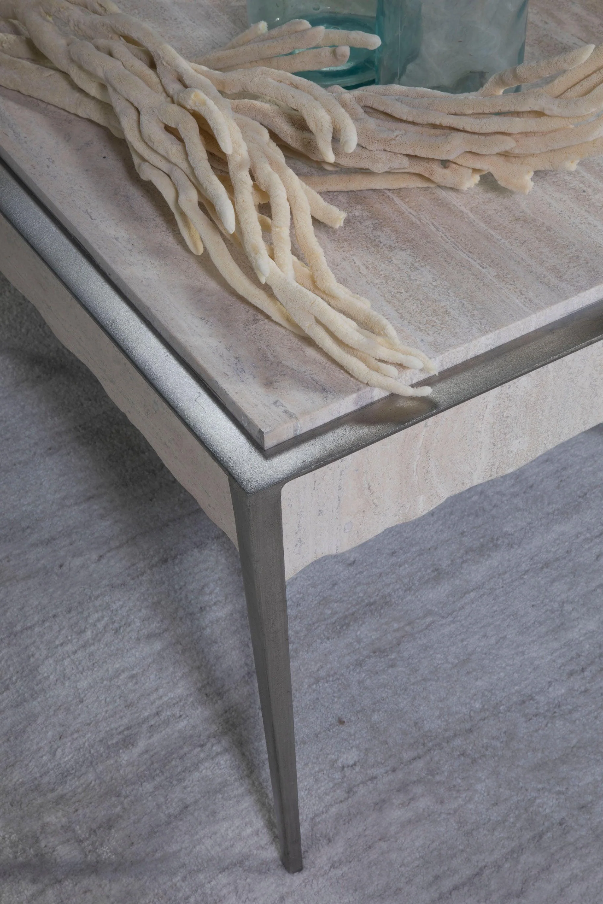 Signature Designs Everest Rectangular Cocktail Table - Frankwebs