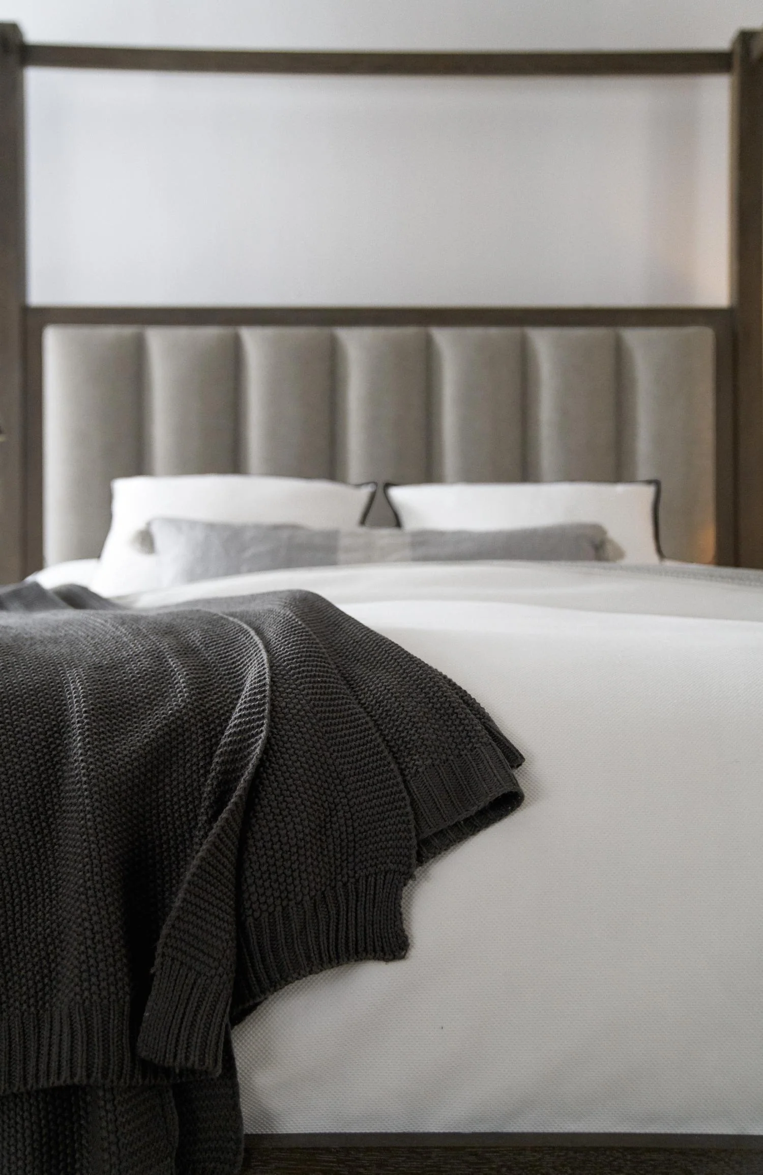 Miramar Aventura Jackson Poster Bed w-Tall Posts & Canopy - Frankwebs