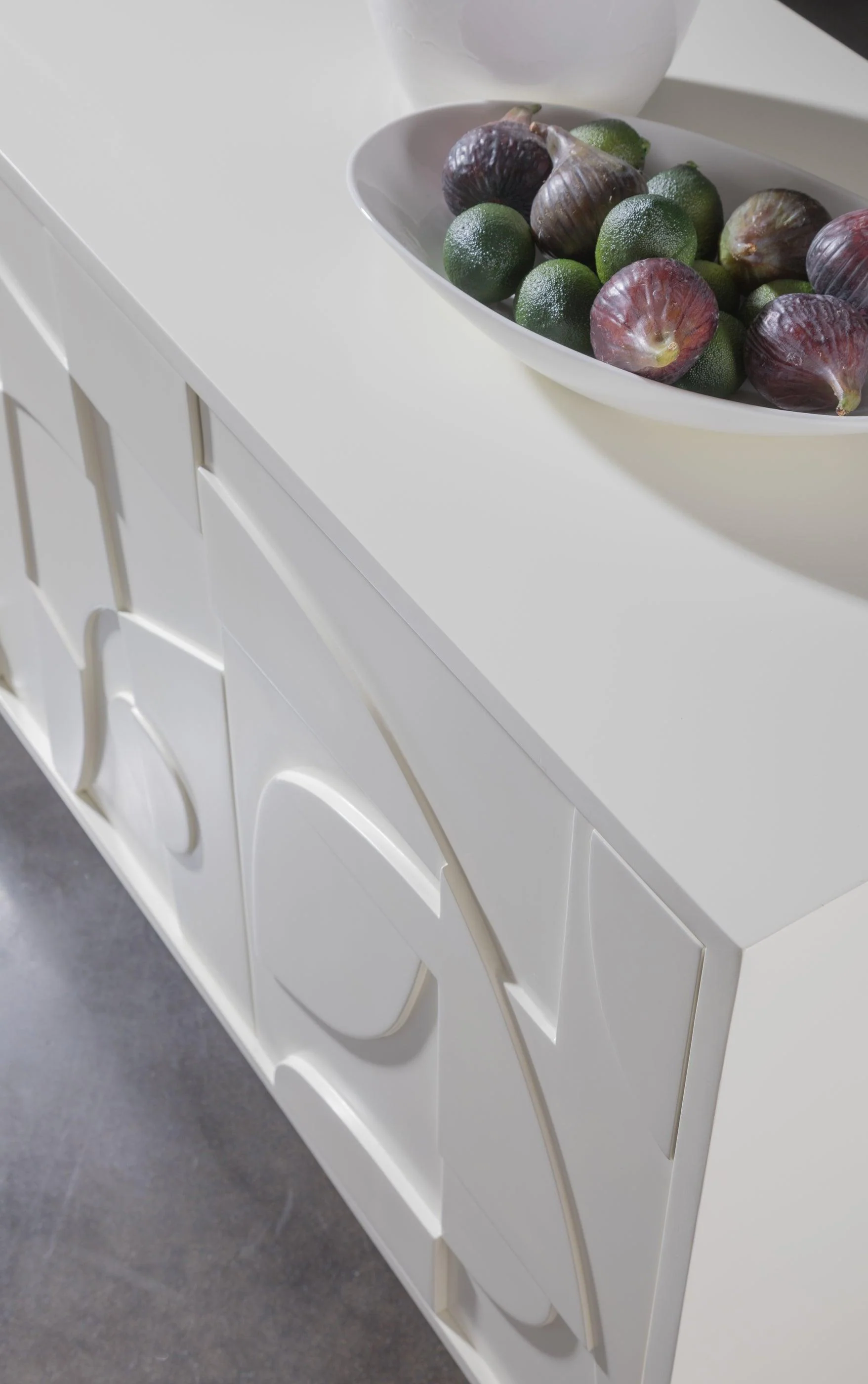 Signature Designs Bardo Media Console - Frankwebs