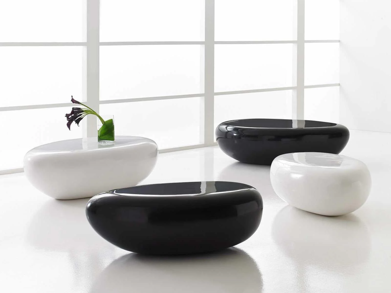 River Stone Coffee Table, Large, Gel Coat Black - Frankwebs