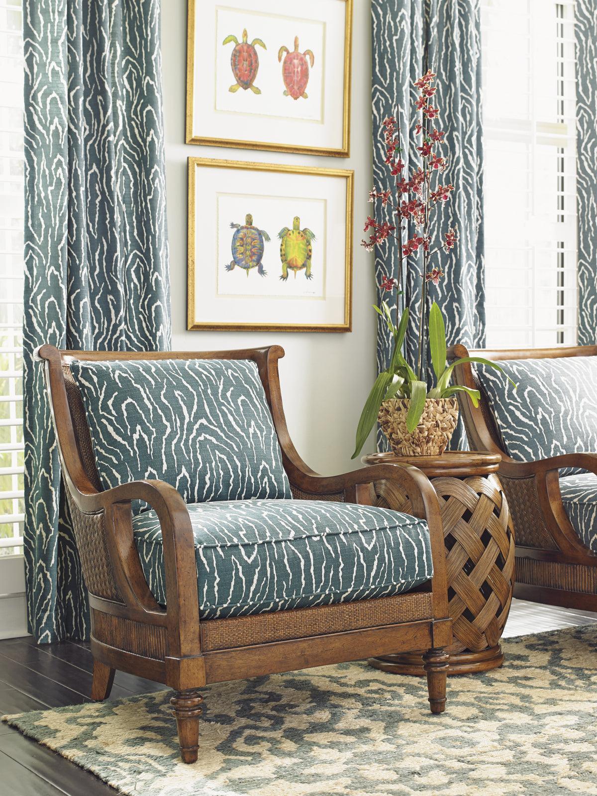 Bali Hai Hibiscus Round Accent Table - Frankwebs