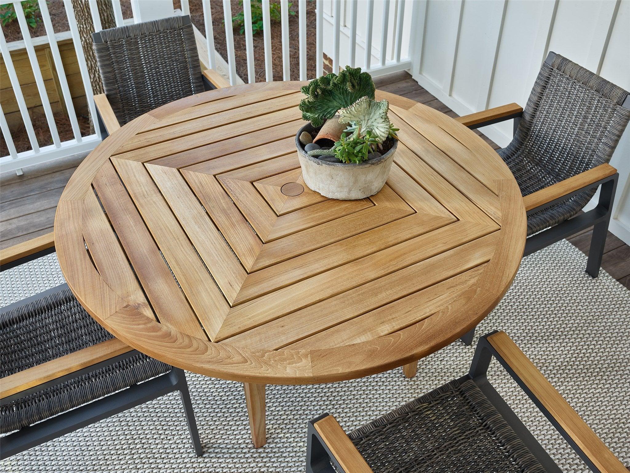 Outdoor Chesapeake Round Dining Table 54