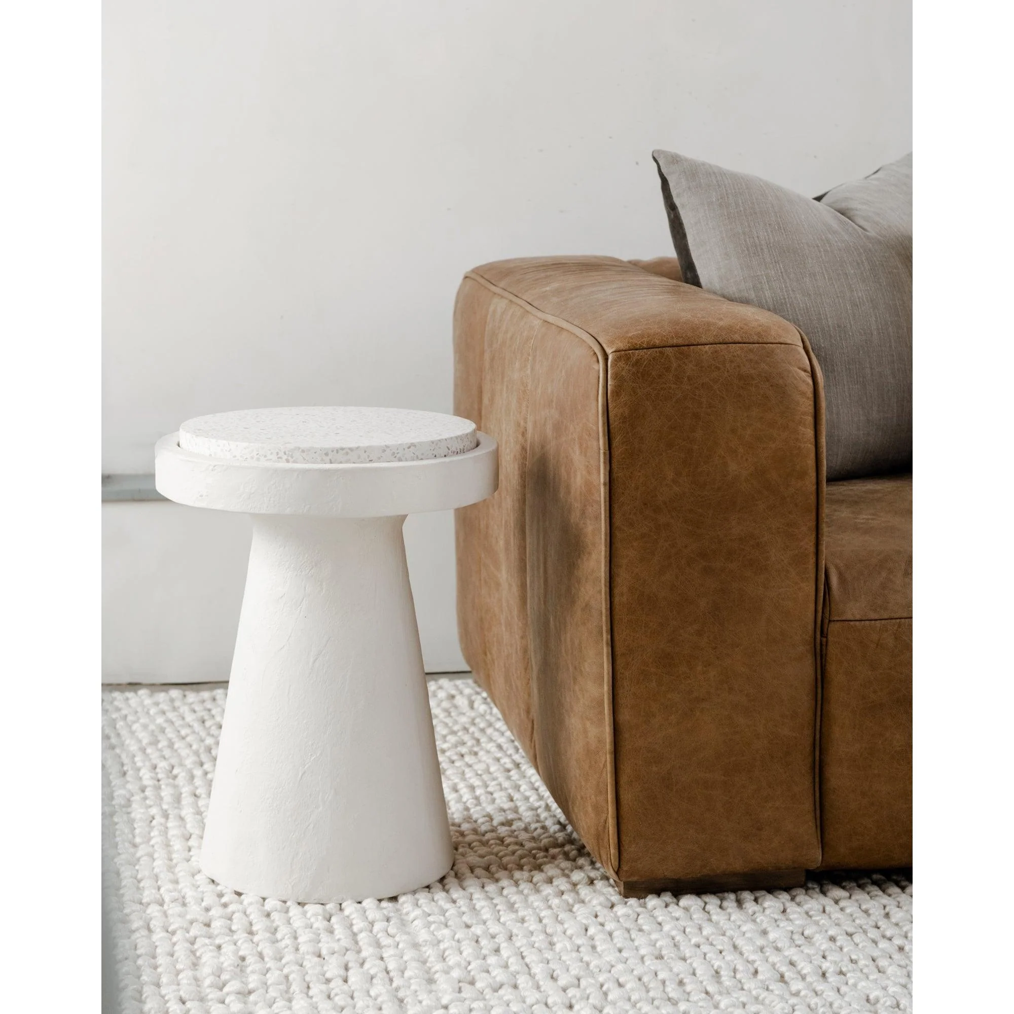 Book Accent Table White - Frankwebs