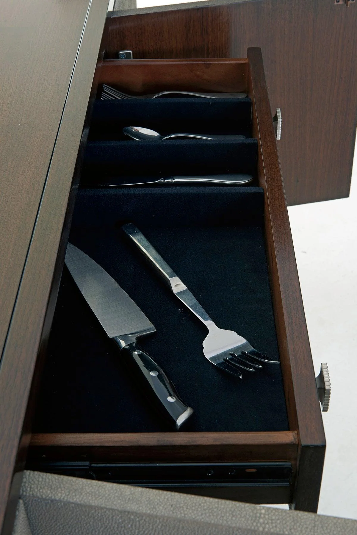 Macarthur Park Glenroy Sideboard - Frankwebs