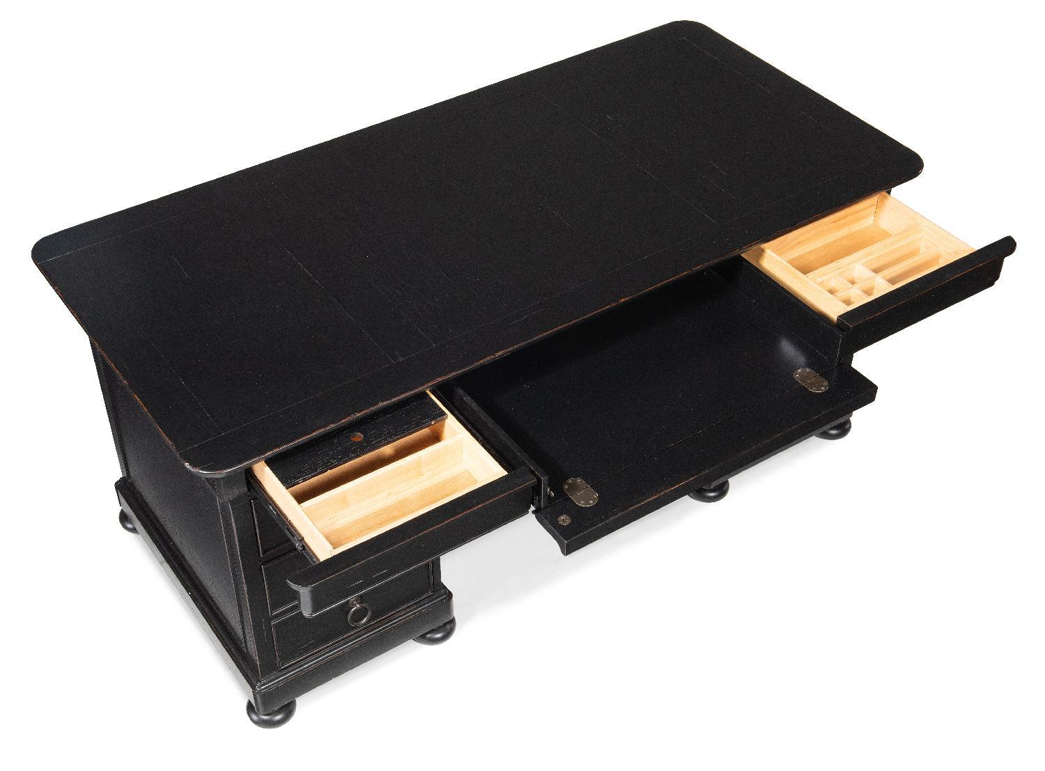 Bristowe Executive Desk - Frankwebs