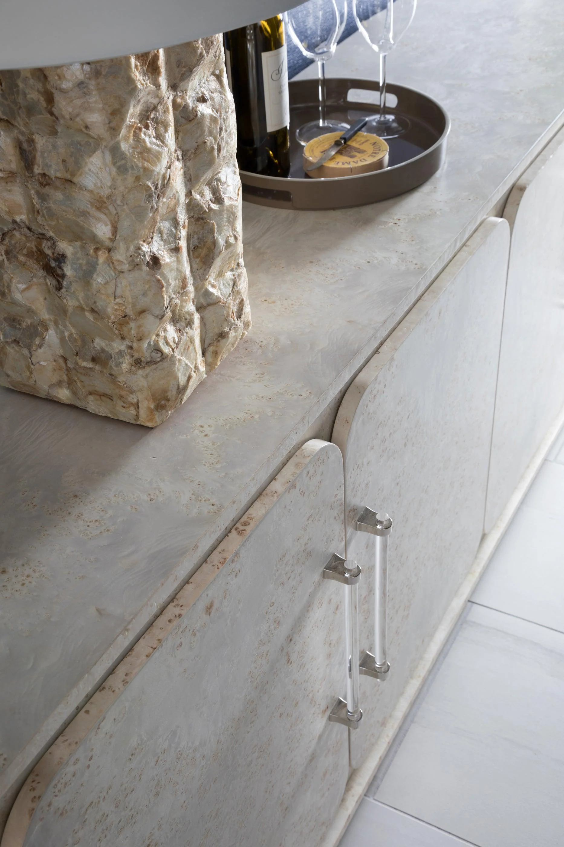 Signature Designs Baronet Media Console - Frankwebs