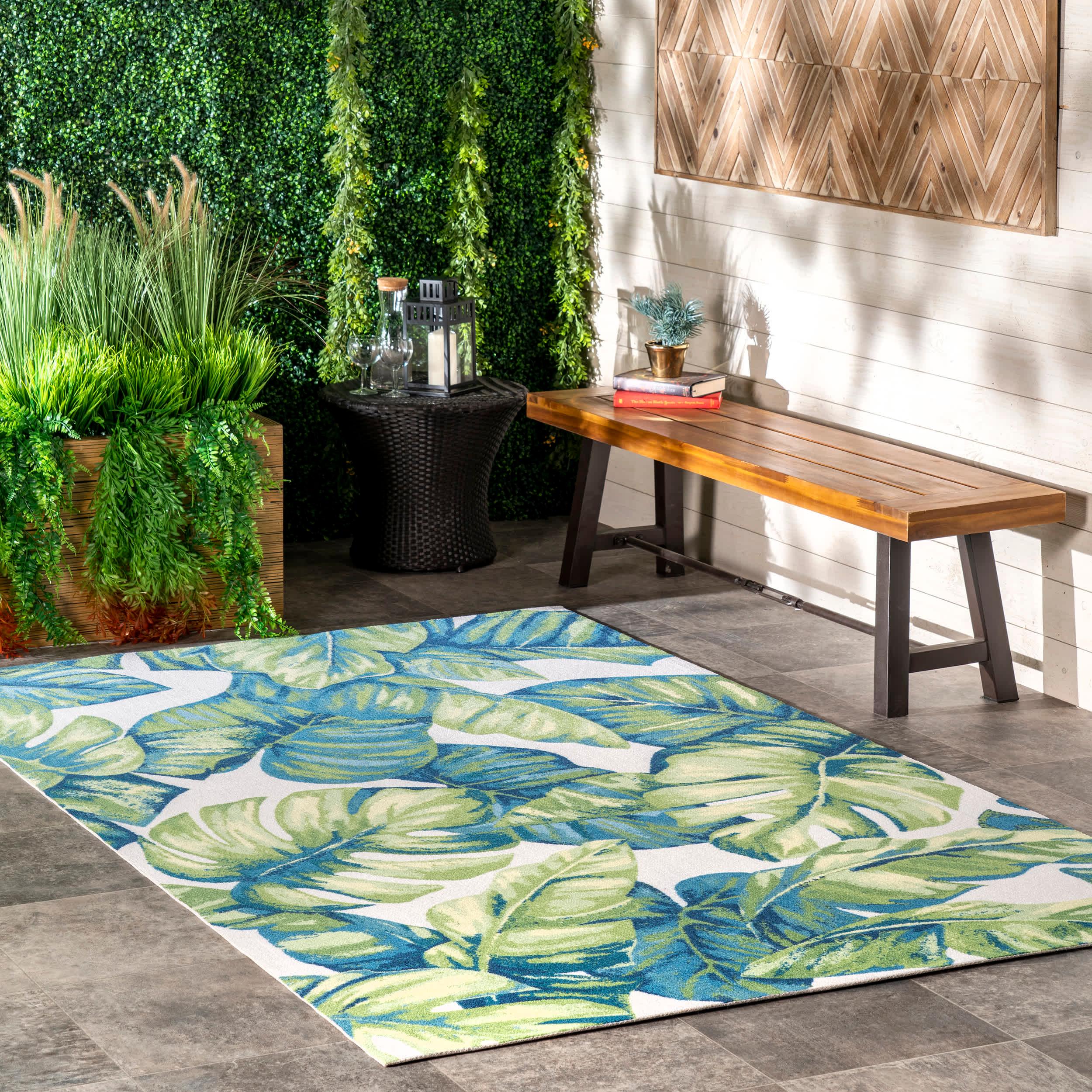 Contemporary Floral Lisa Indoor/Outdoor Area Rug - Frankwebs