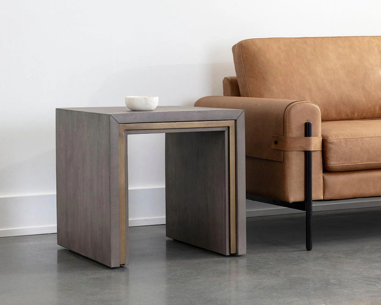 Hilbert End Table - Frankwebs