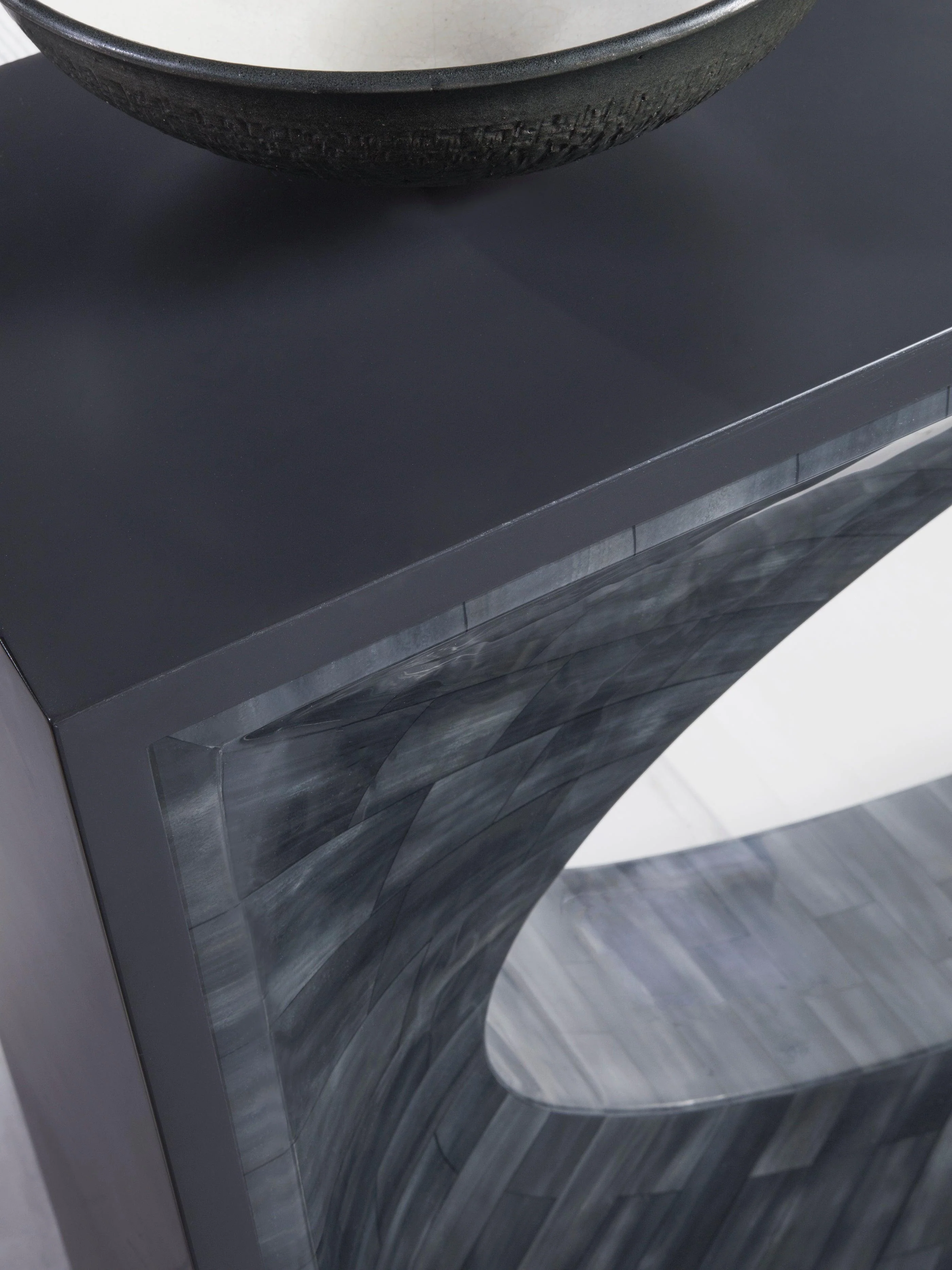 Signature Designs Elation Gray Console - Frankwebs