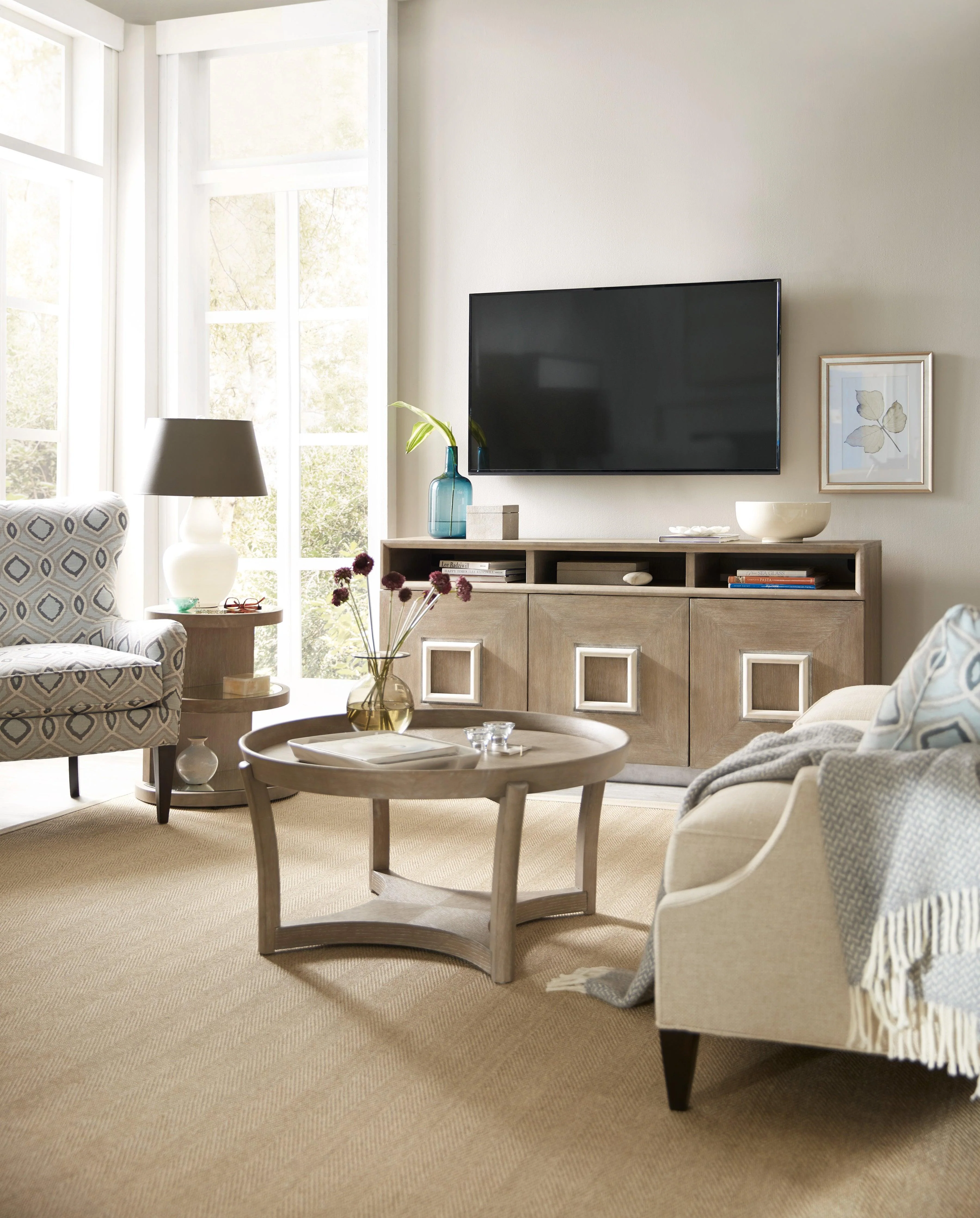 Affinity Round Cocktail Table - Frankwebs