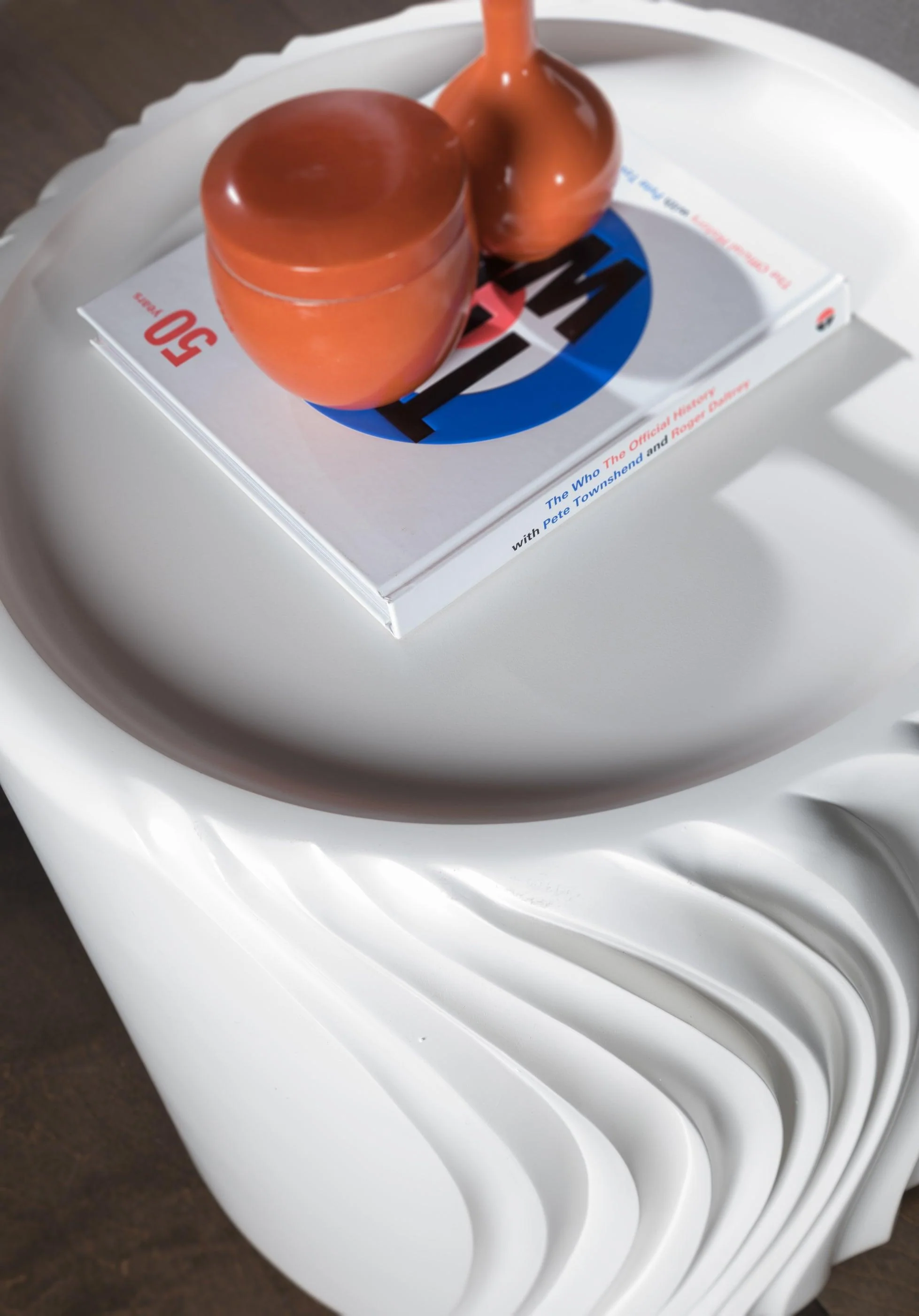 Signature Designs Volante Round Drum End Table - Frankwebs