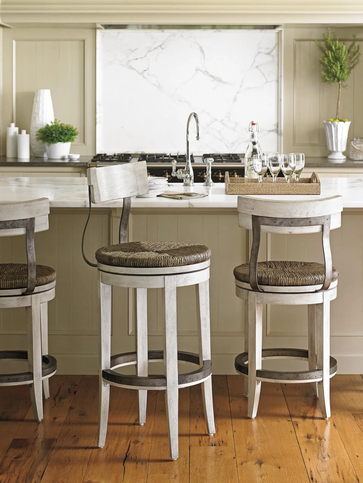 Oyster Bay Merrick Swivel Bar Stool - Frankwebs