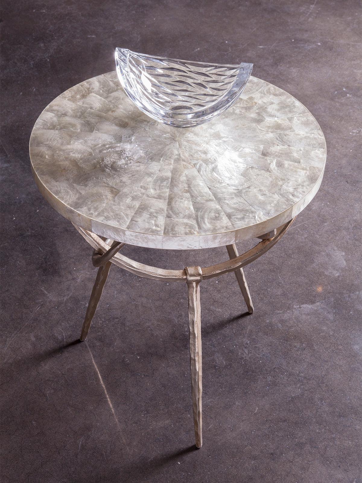 Signature Designs Sergio Round Spot Table - Frankwebs