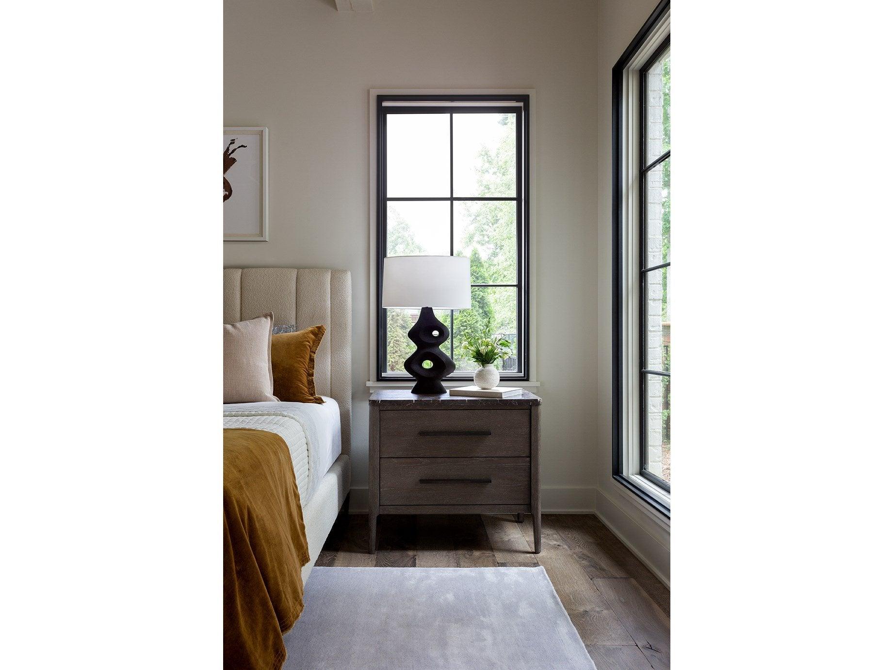 Erinn V. Nightstand 1 - Frankwebs