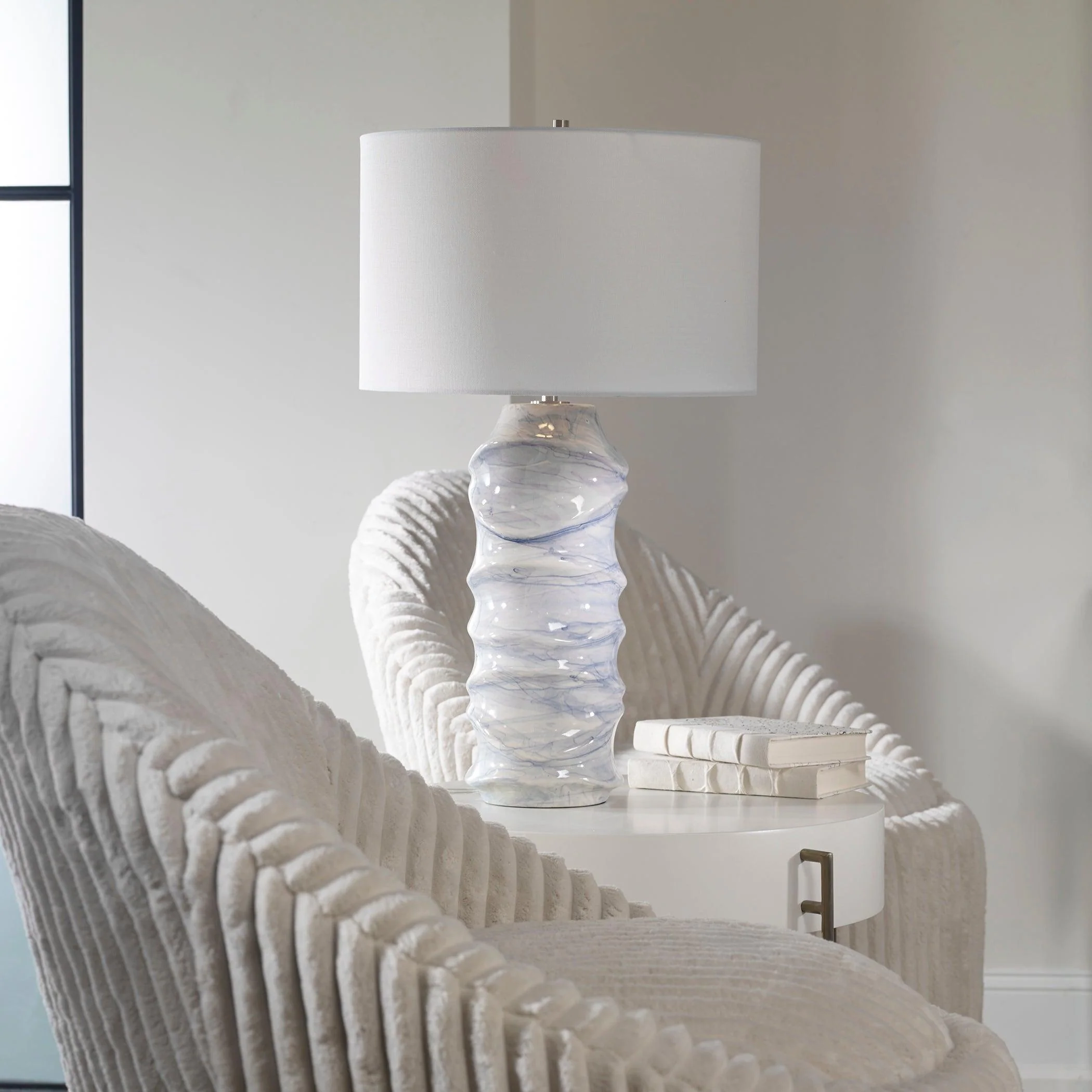 WAVES BLUE & WHITE TABLE LAMP - Frankwebs