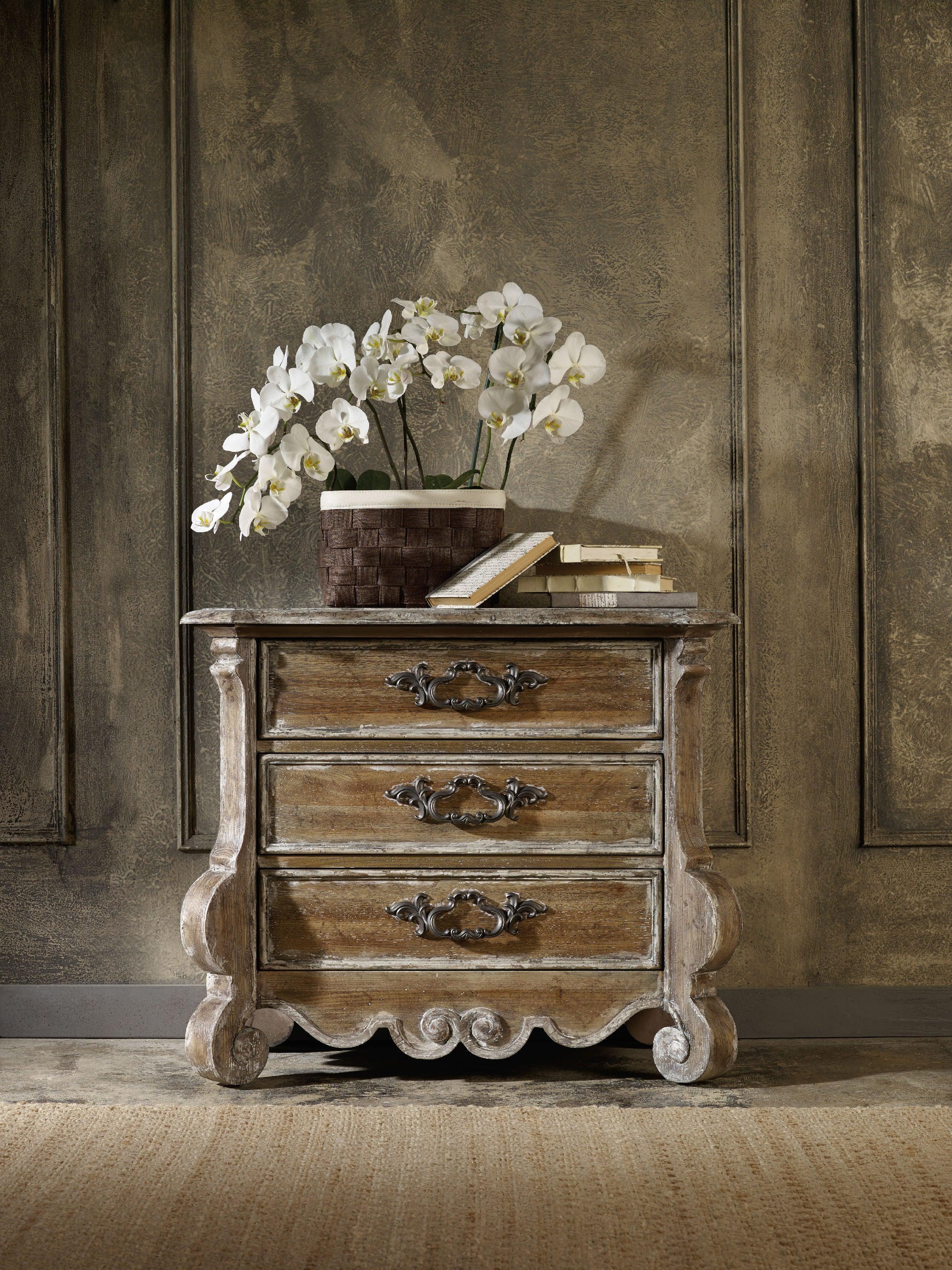 Chatelet Nightstand - Frankwebs
