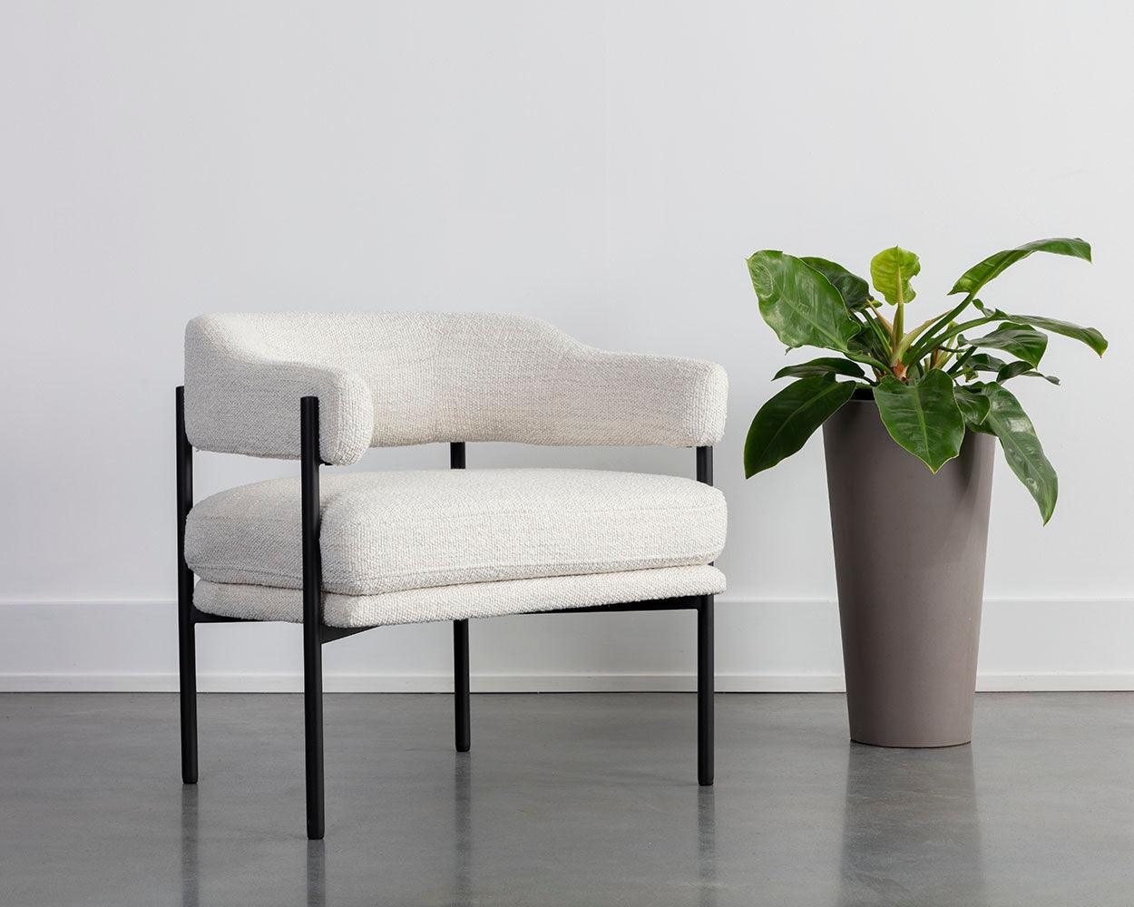 Lola Lounge Chair - Frankwebs