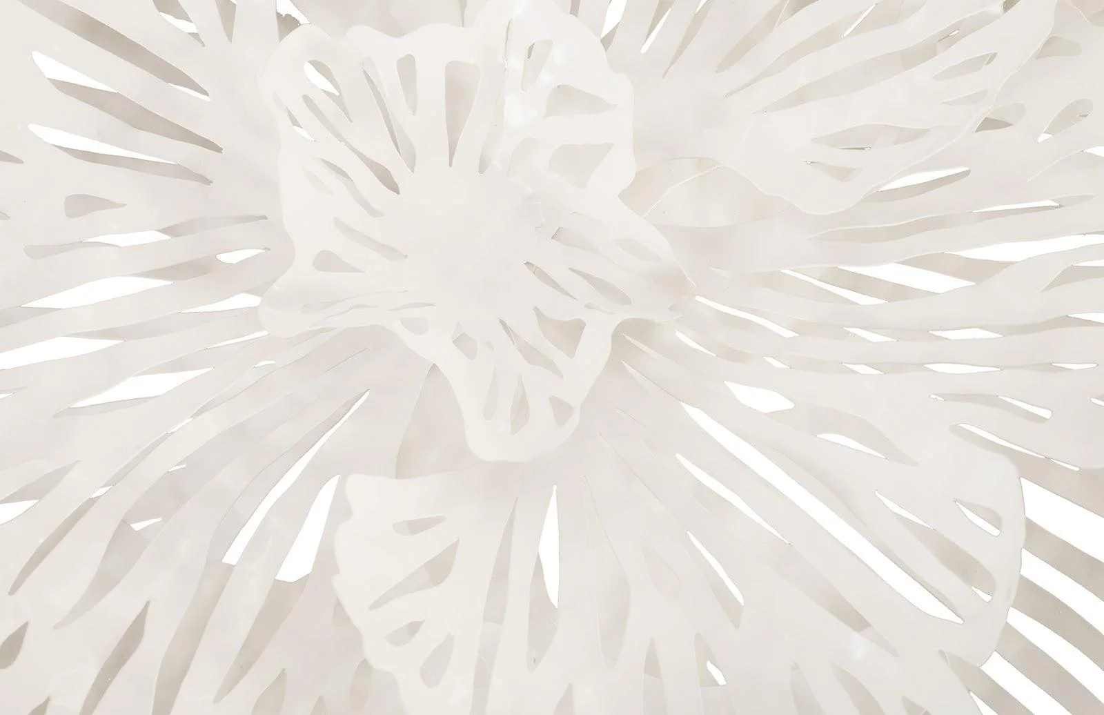 Flower Wall Art, Medium, White, Metal - Frankwebs