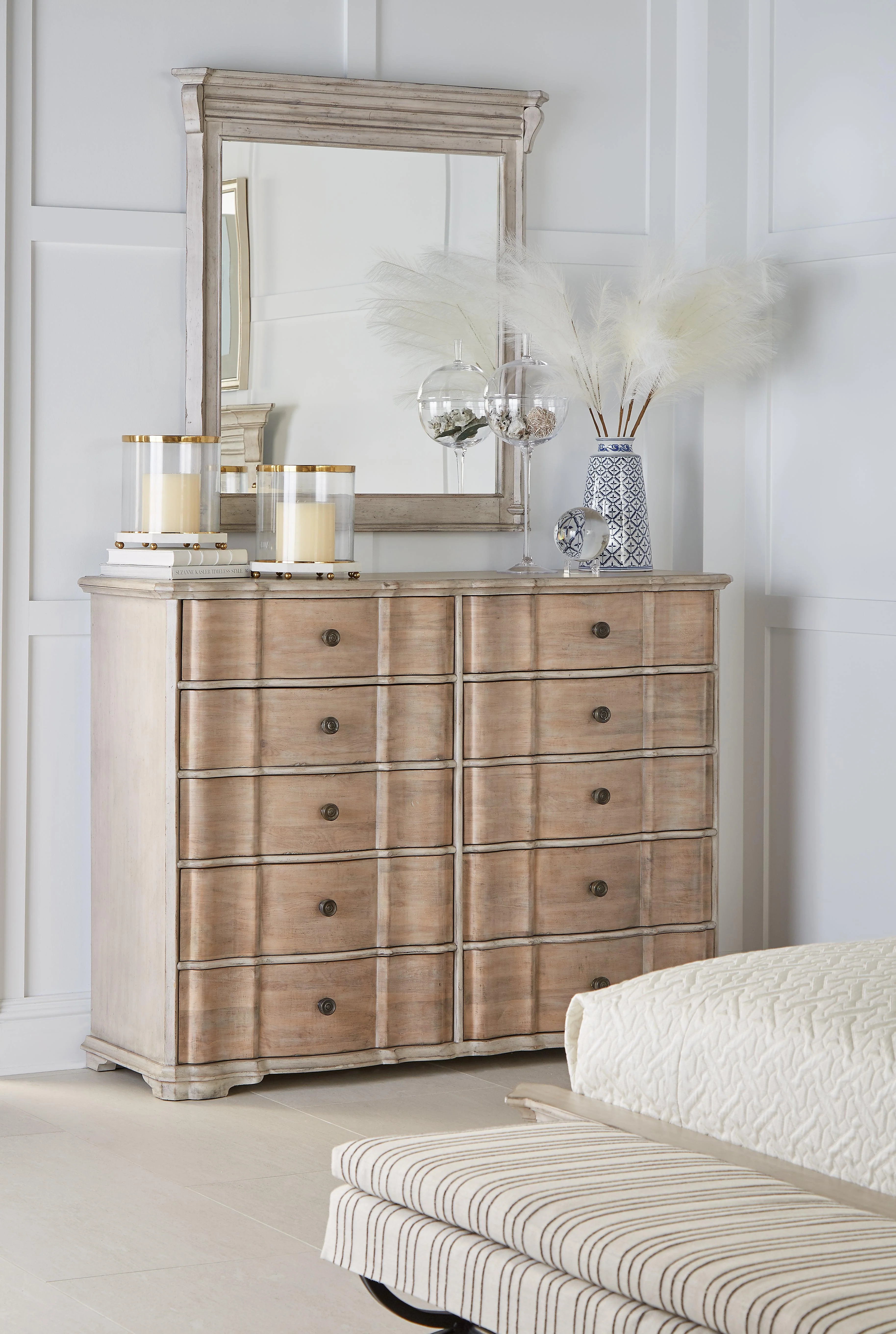 Alcove Master Dresser - Frankwebs
