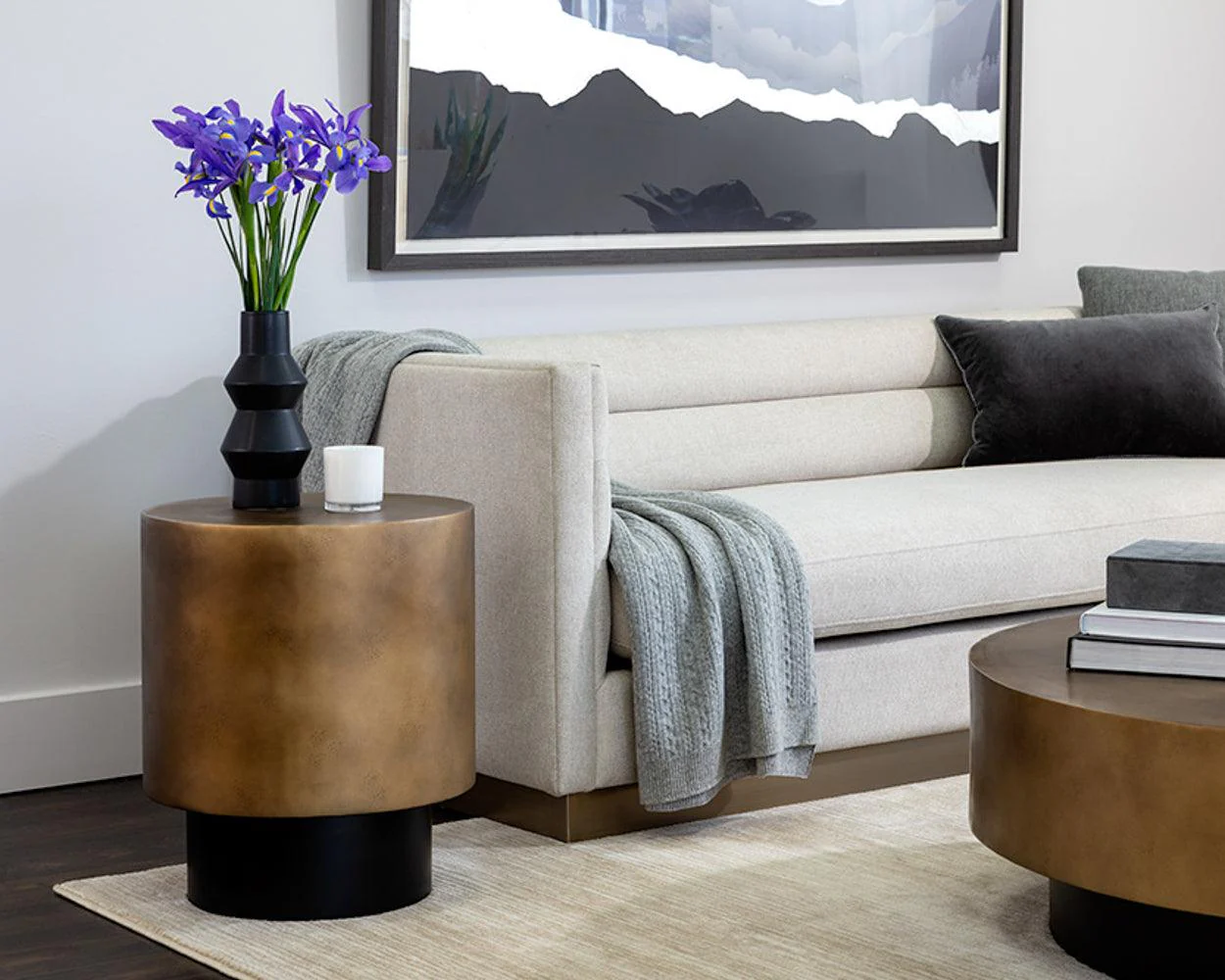 Bernaby End Table - Frankwebs