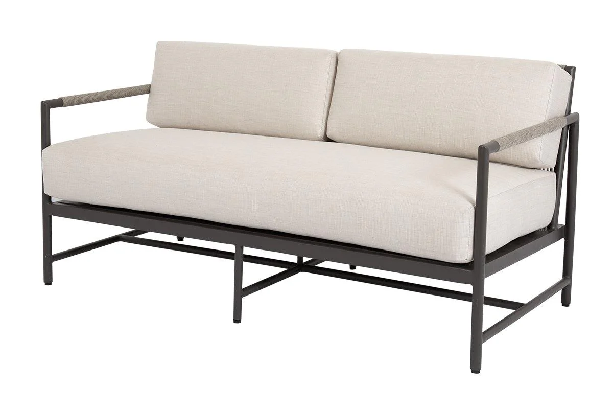 Pietra Loveseat in Echo Ash, No Welt - Frankwebs