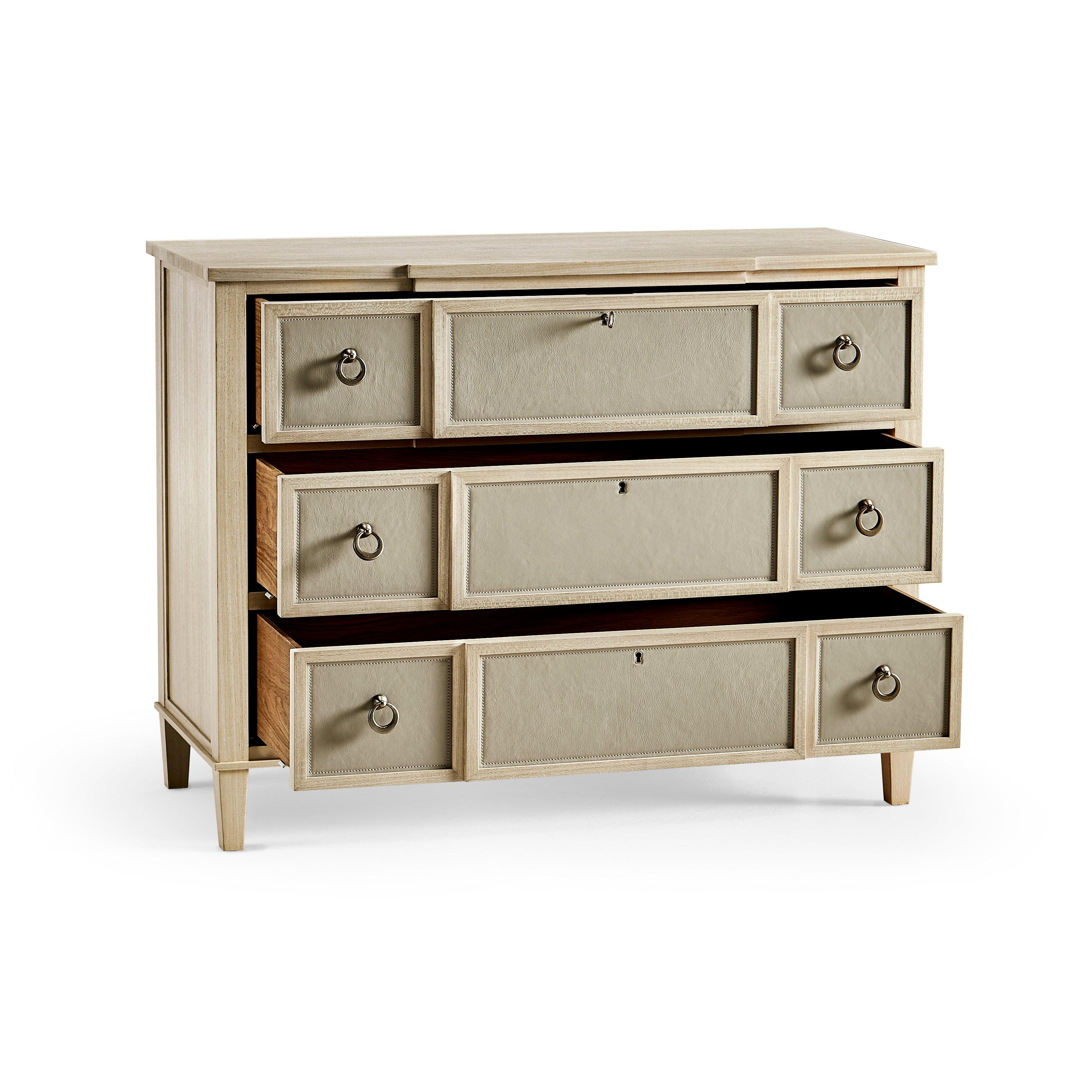 Water Neap Leather Front Chest - Frankwebs