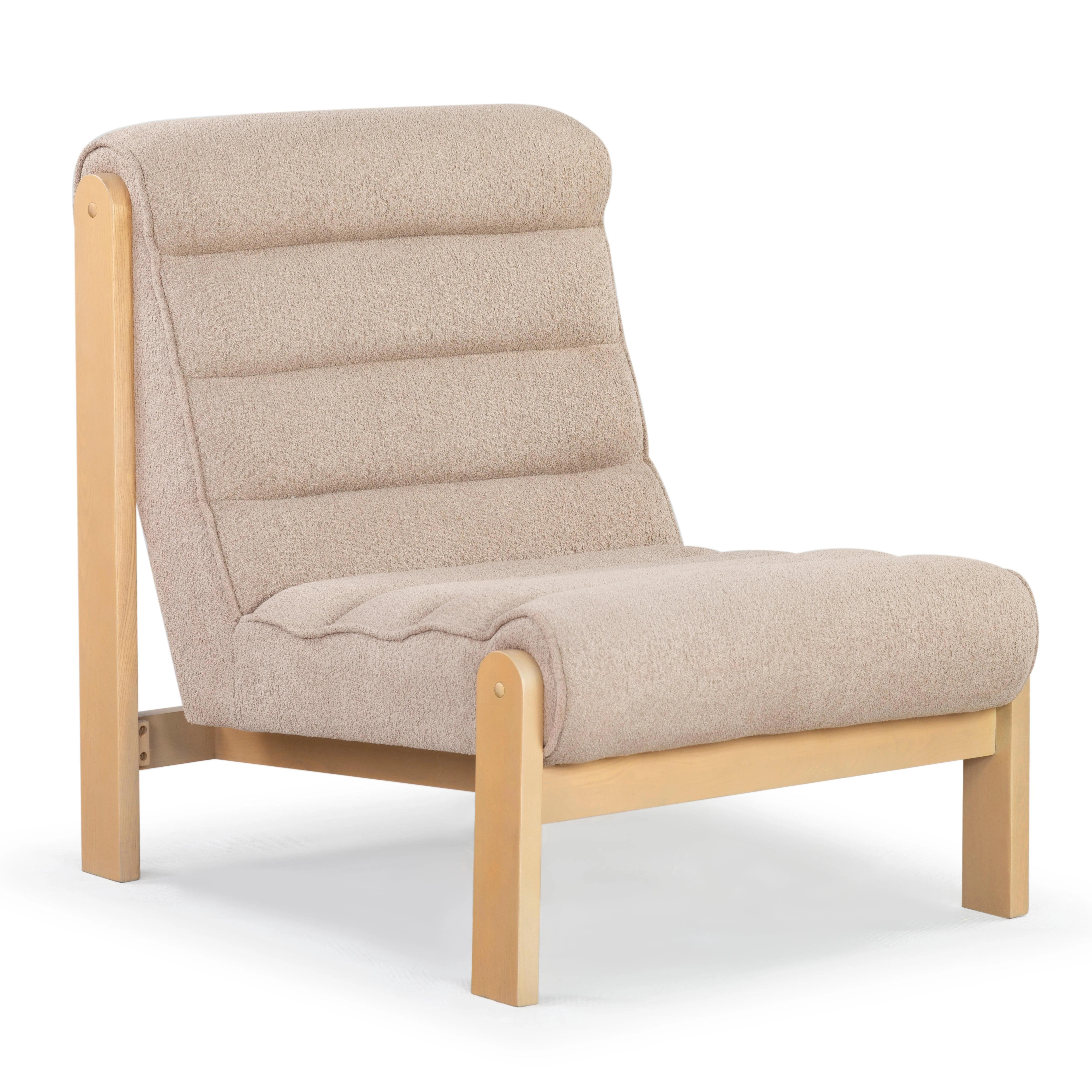 TRIXIE CHANNEL TUFTED ACCENT CHAIR - Frankwebs