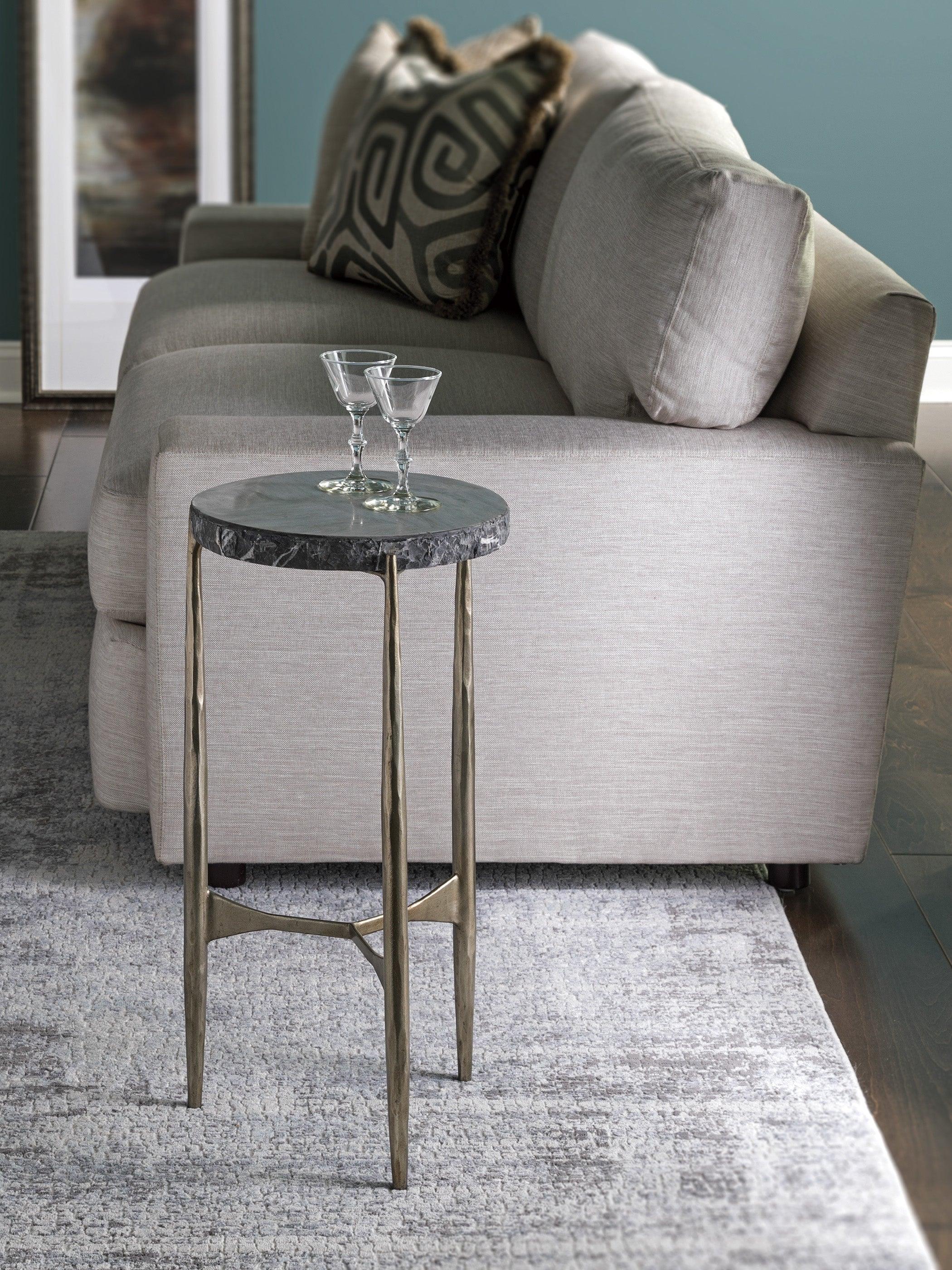 Signature Designs Tybalt Spot Table - Frankwebs