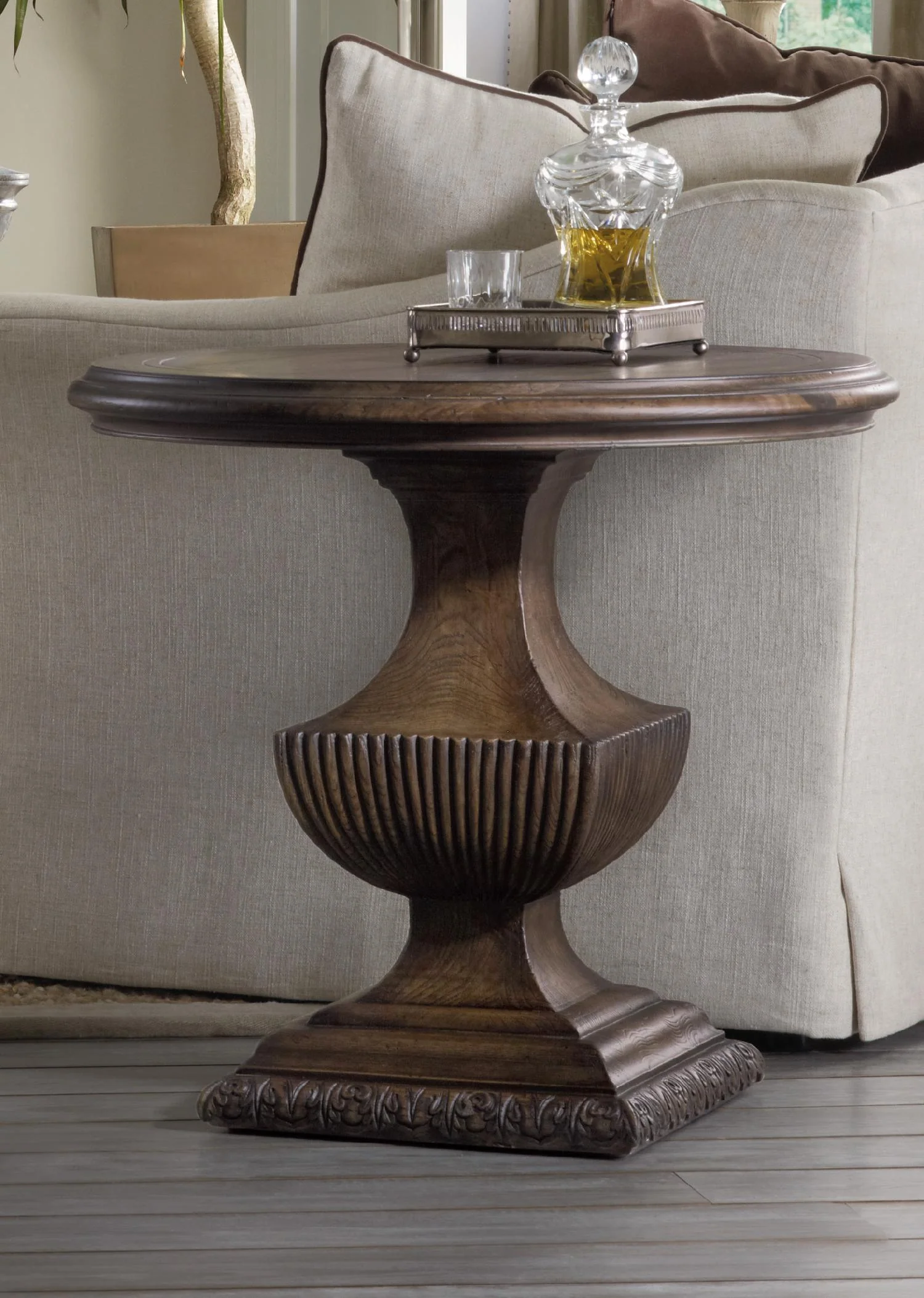 Rhapsody Urn Pedestal Nightstand - Frankwebs