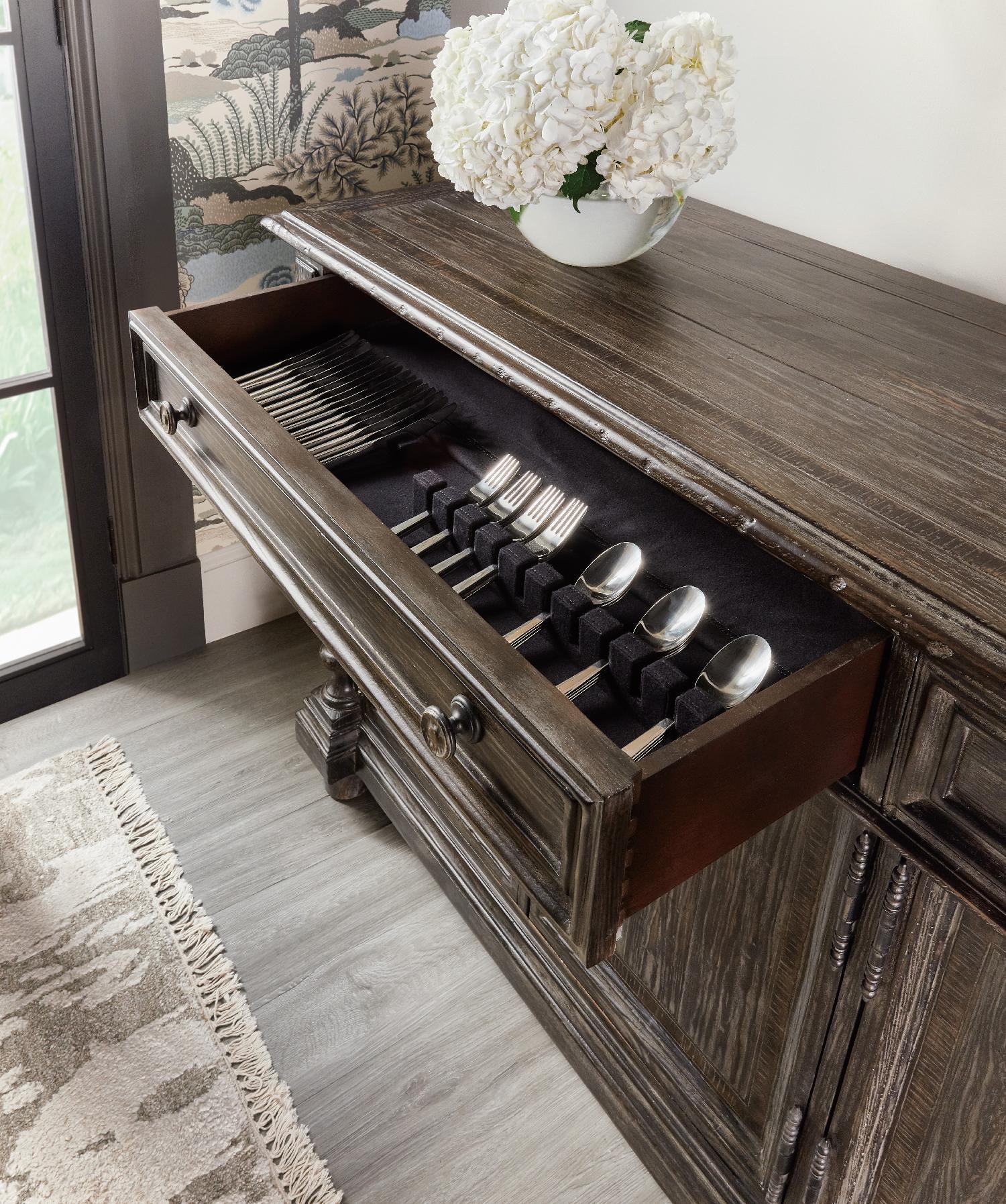 Traditions Buffet 2 - Frankwebs