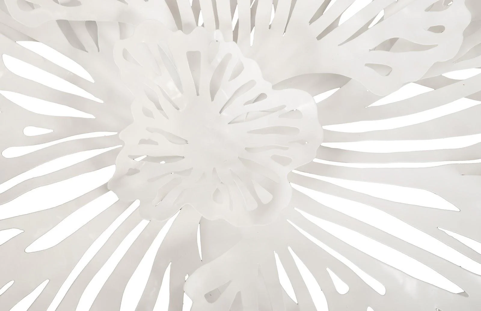 Flower Wall Art, Small, White, Metal - Frankwebs