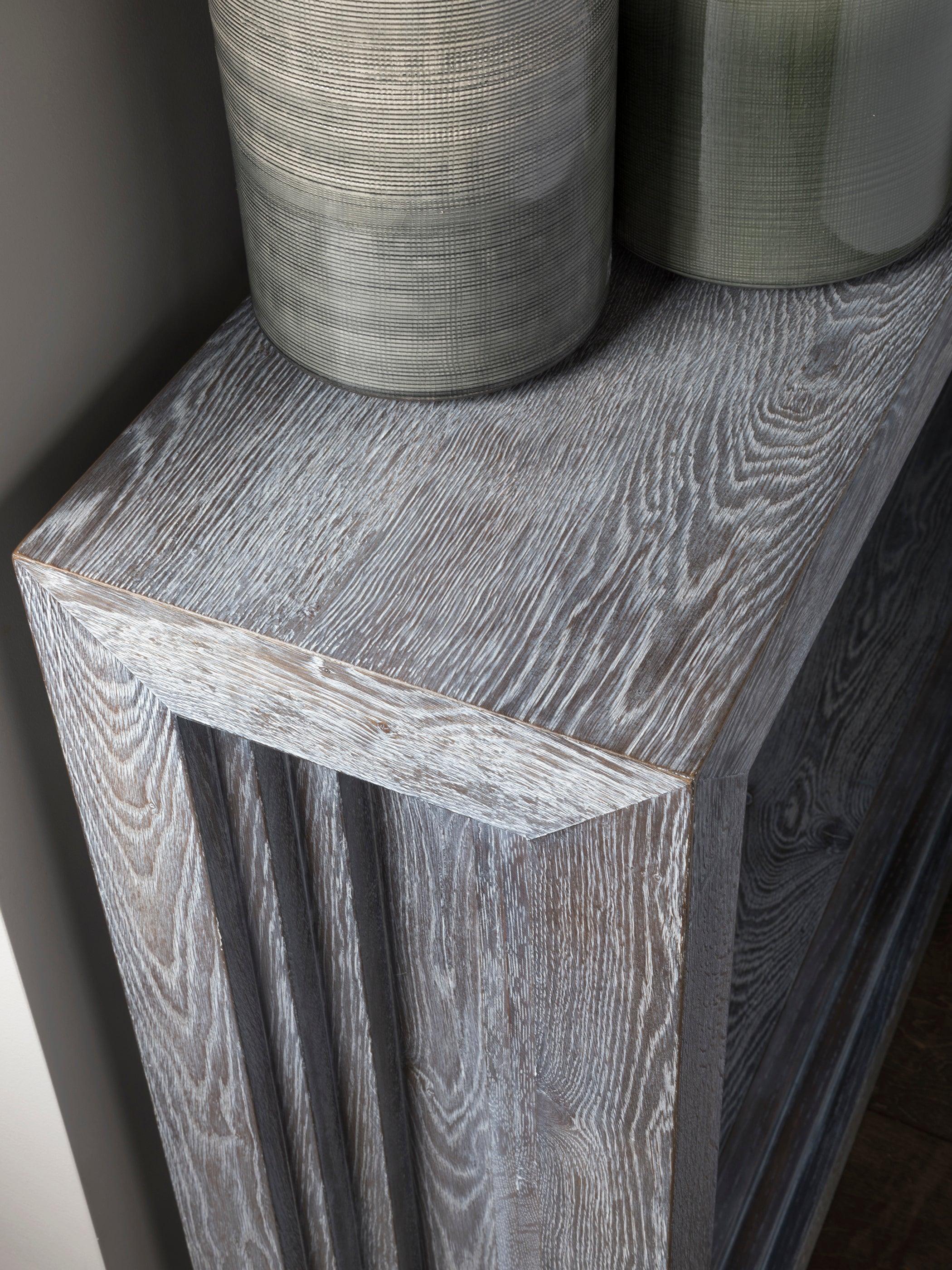 Signature Designs Accolade Console - Frankwebs