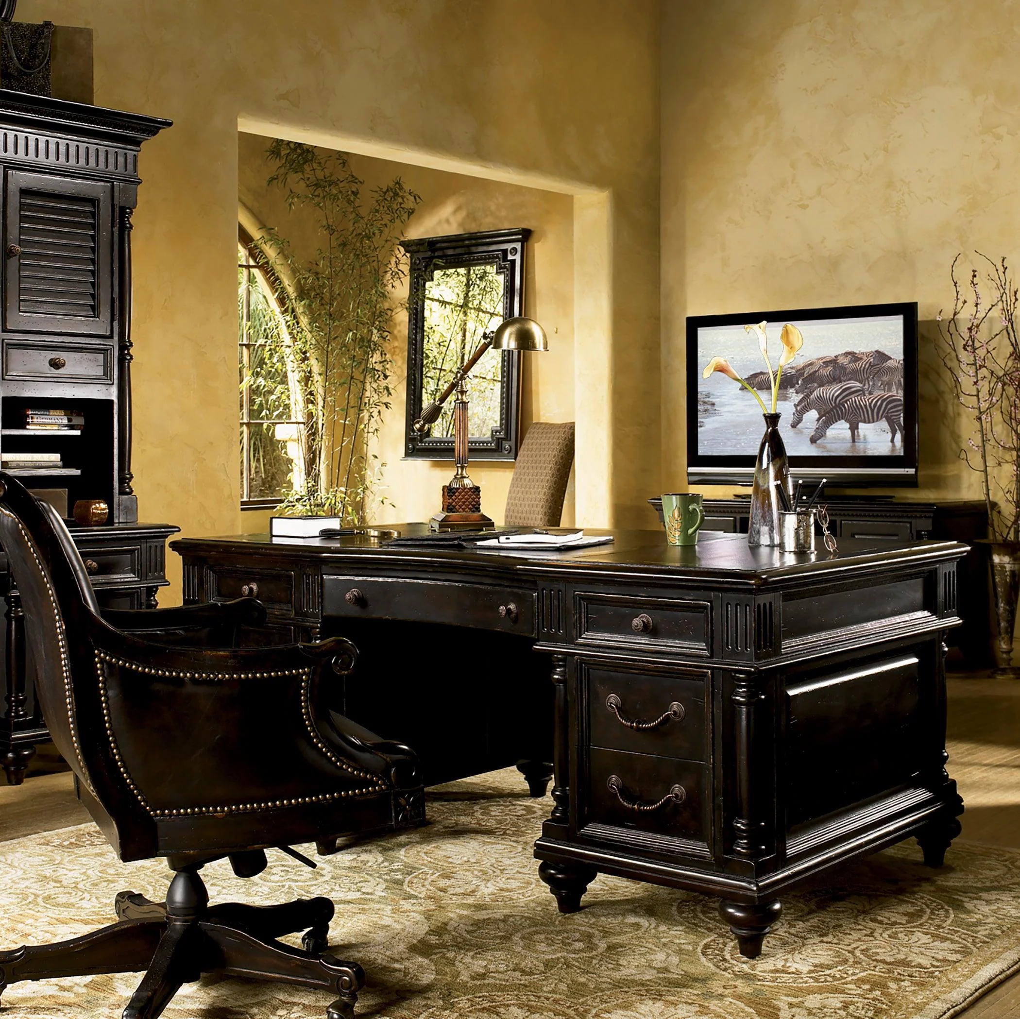 Kingstown Admiralty Executive Desk - Frankwebs