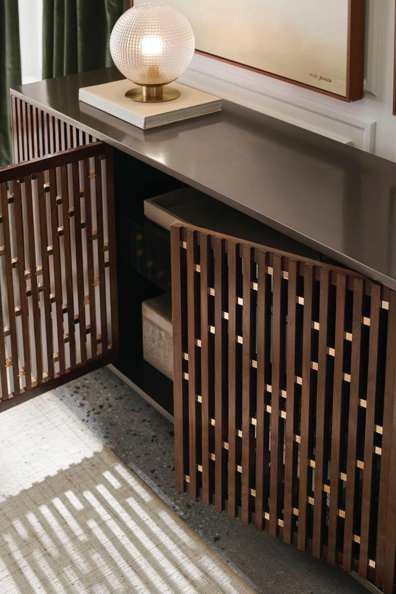 DIAMOND IN THE ROUGH CONSOLE - Frankwebs