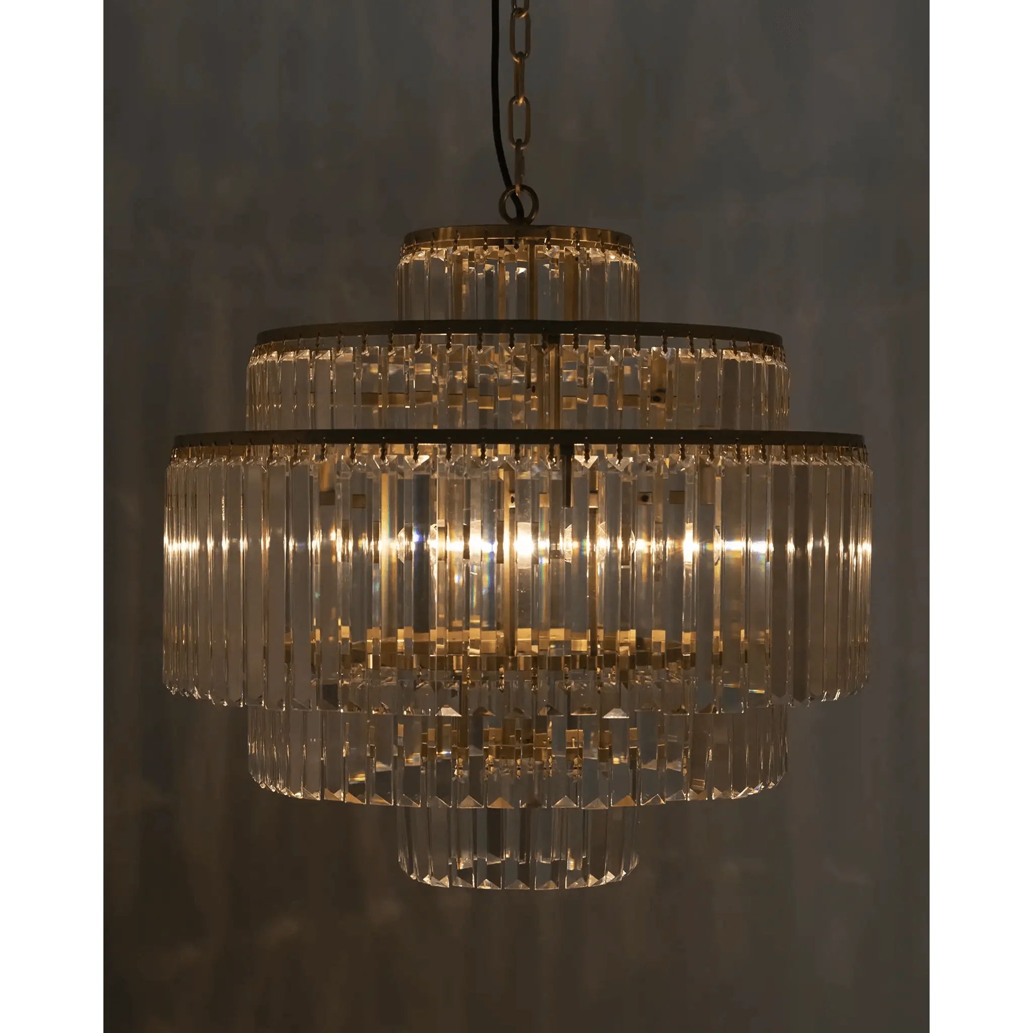 Quintus Chandelier, Metal with Brass Finish - Frankwebs