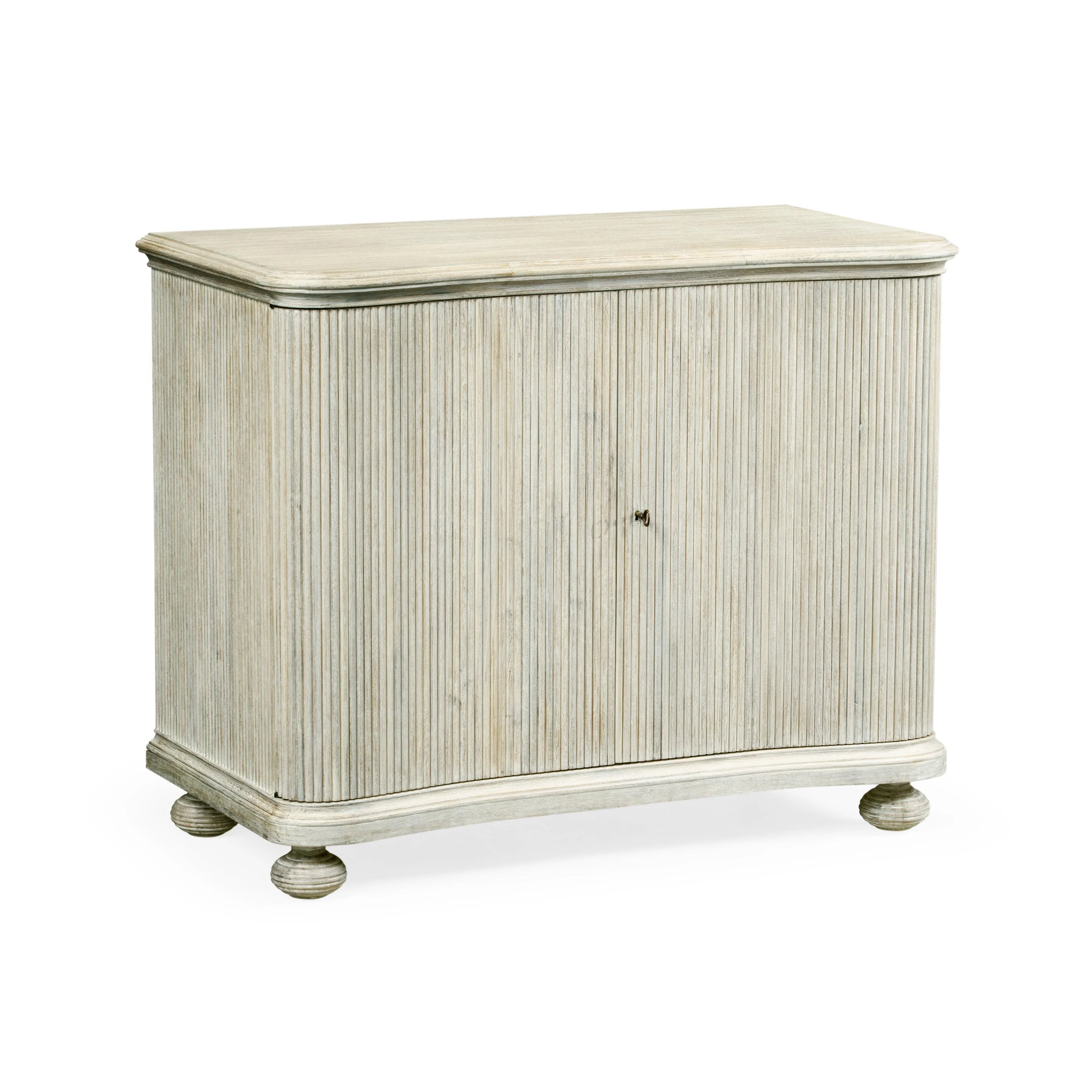 William Yeoward - Belleville Cabinet - Frankwebs