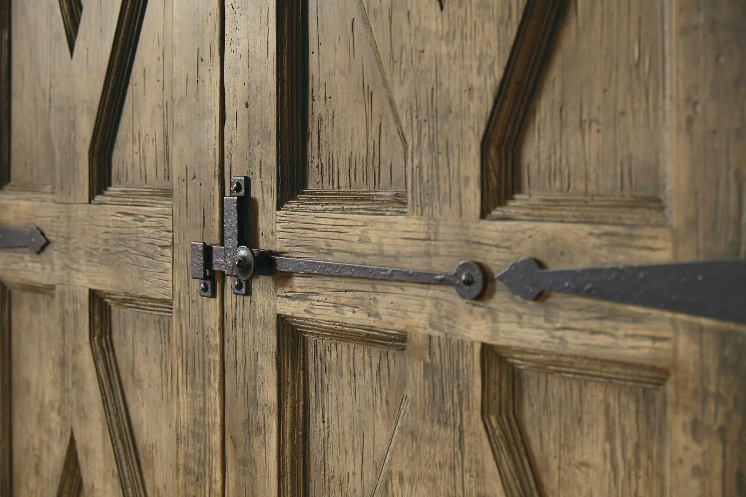 La Grange Mt. Maria Wardrobe - Frankwebs