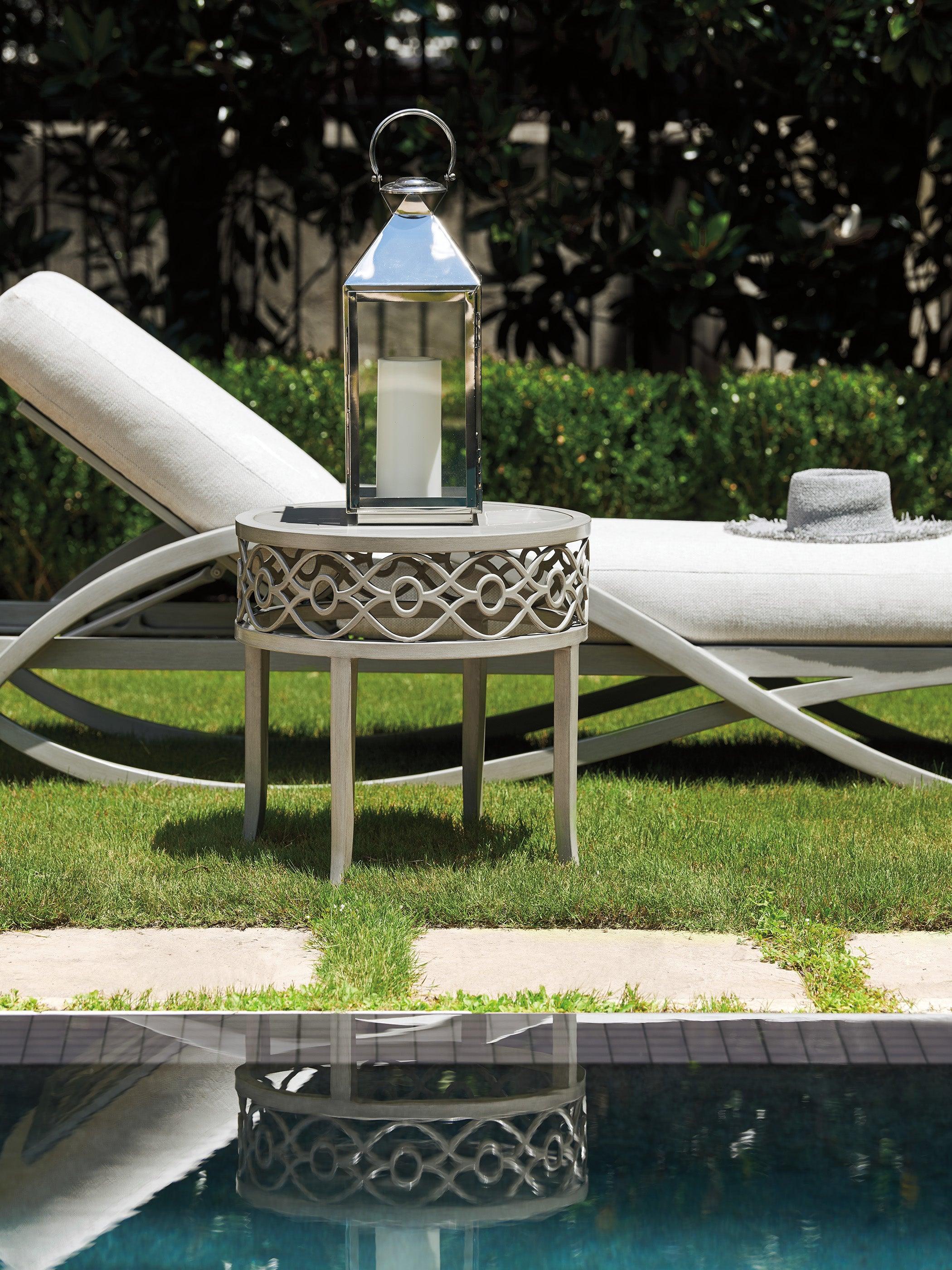 Silver Sands Round End Table - Frankwebs