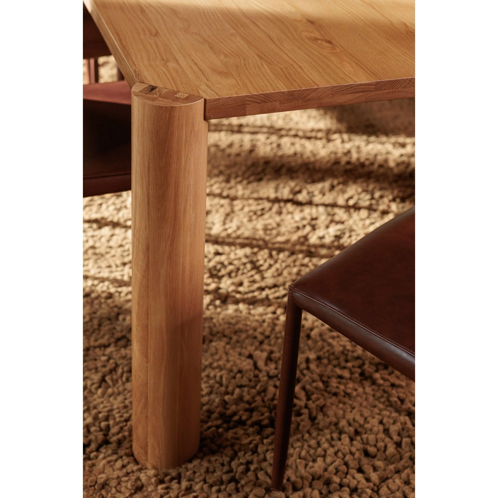 Post Dining Table Oak Natural - Frankwebs